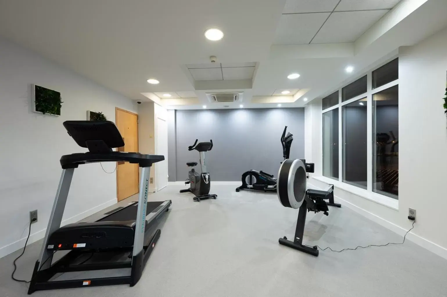 Fitness centre/facilities, Fitness Center/Facilities in Holiday Inn Calais-Centre, an IHG Hotel
