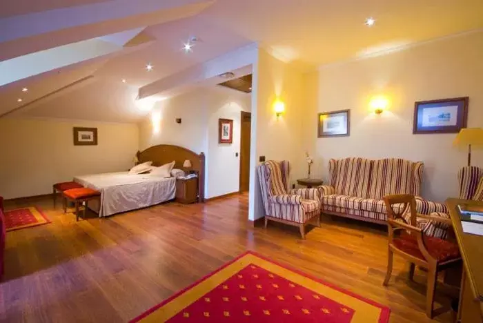 Photo of the whole room, Bed in Hotel Palacio de la Magdalena Photo of the whole room, Bed in Hotel Palacio de la Magdalena