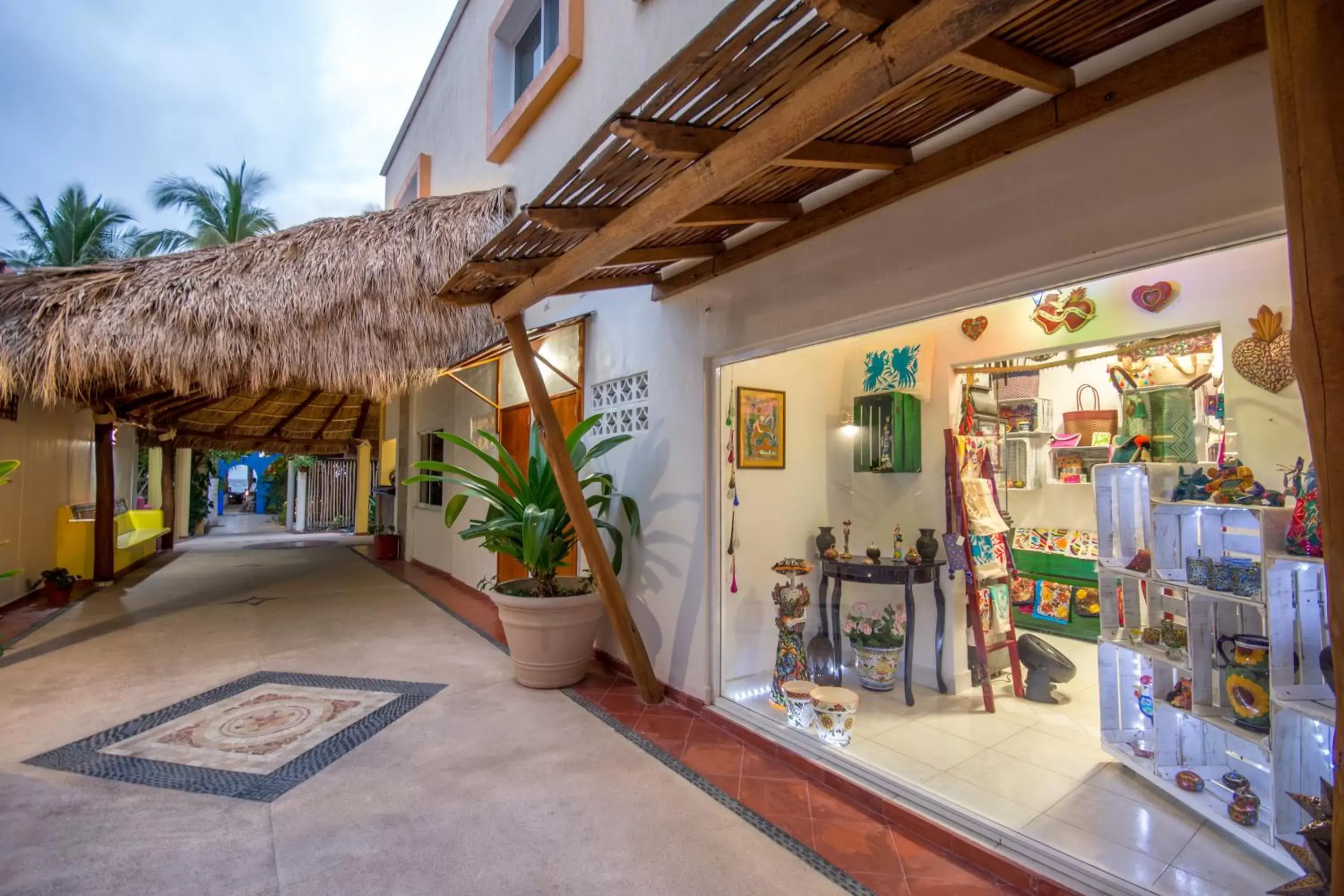 On-site shops in Hotel Meson de Mita