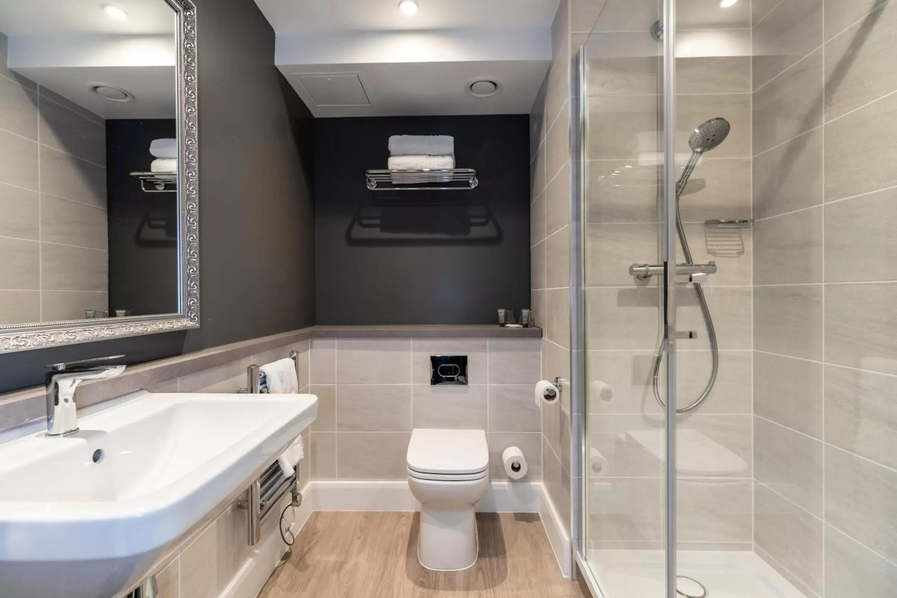 Shower, Bathroom in Gorse Hill Hotel