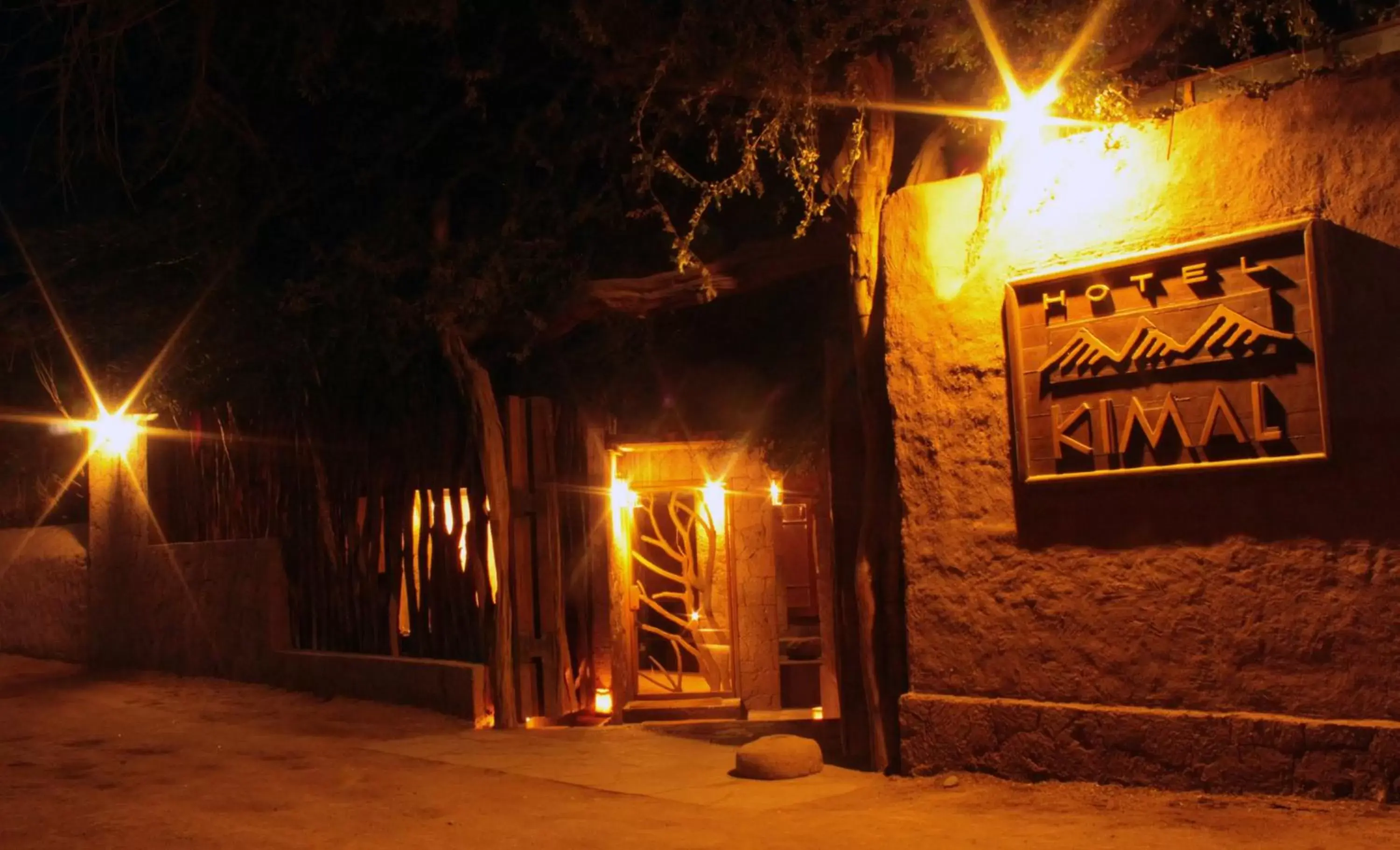 Facade/entrance, Property Building in Hotel Kimal