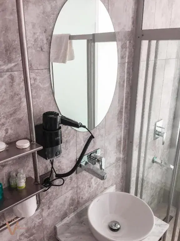 Bathroom in Hotel V Plus Taksim