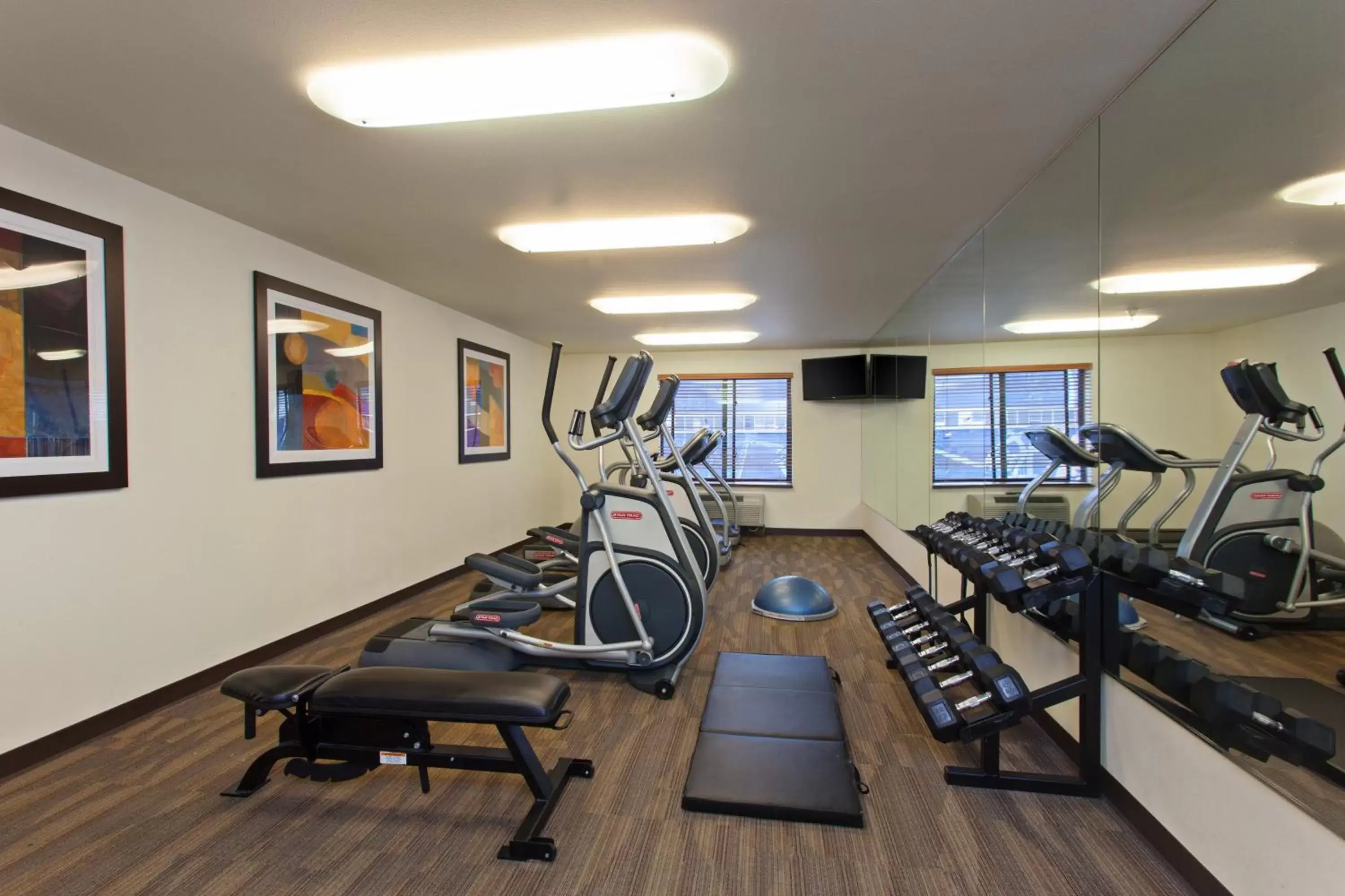 Spa and wellness centre/facilities, Fitness Center/Facilities in Holiday Inn Express & Suites Tacoma Downtown, an IHG Hotel
