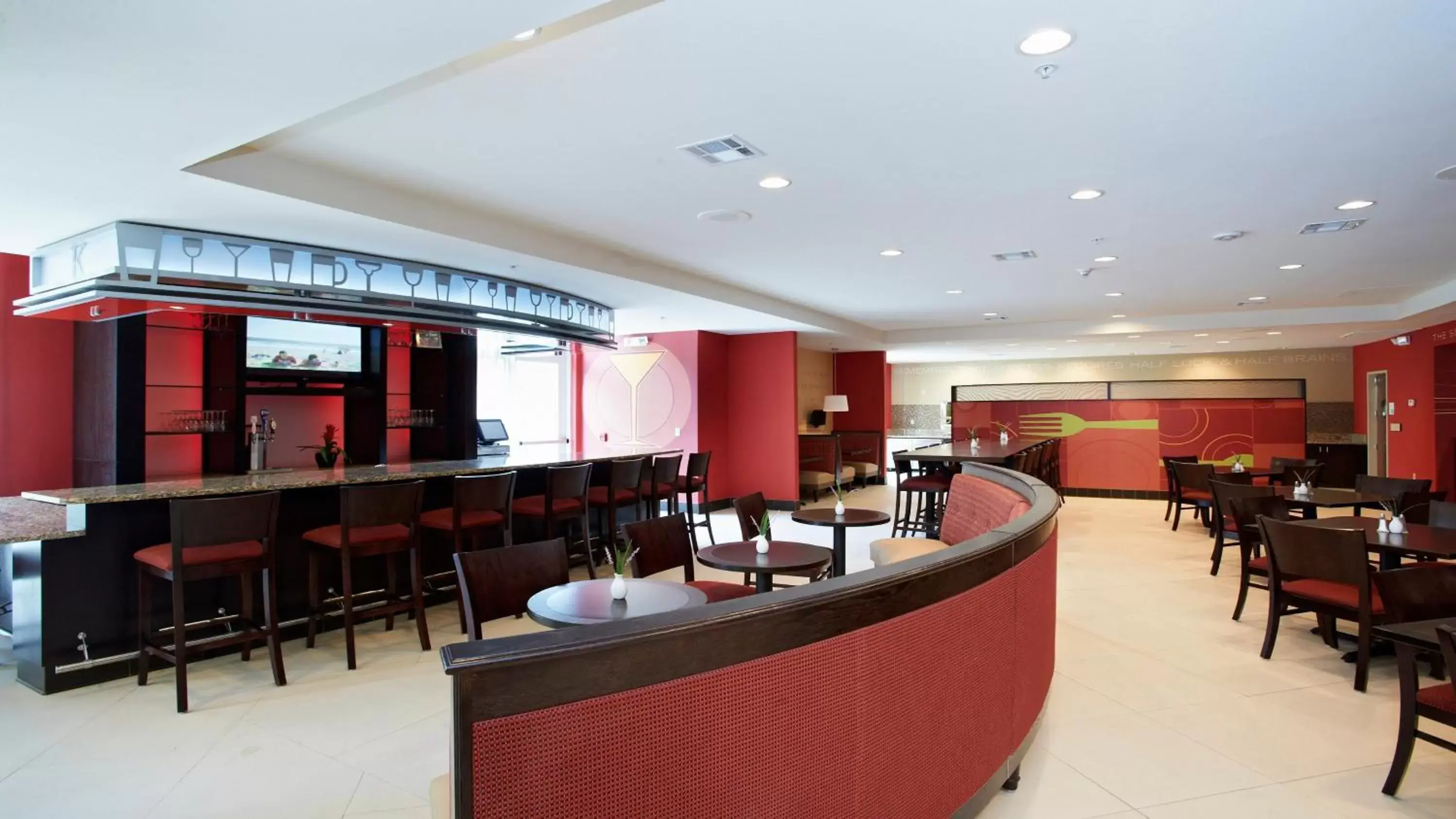 Restaurant/Places to Eat in Holiday Inn Birmingham - Hoover, an IHG Hotel