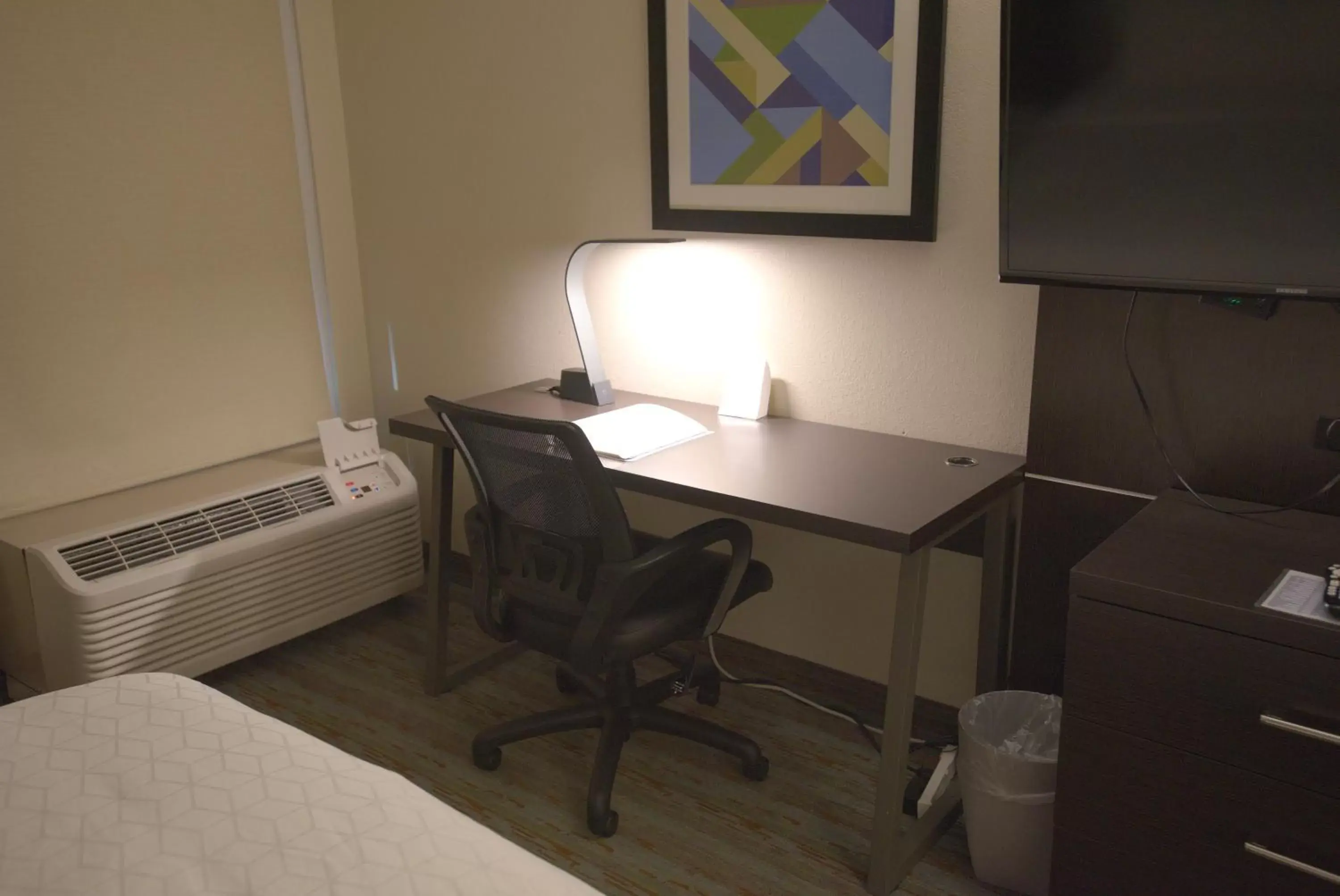 Business facilities in Holiday Inn Express Anderson I-85 - Exit 27- Highway 81, an IHG Hotel