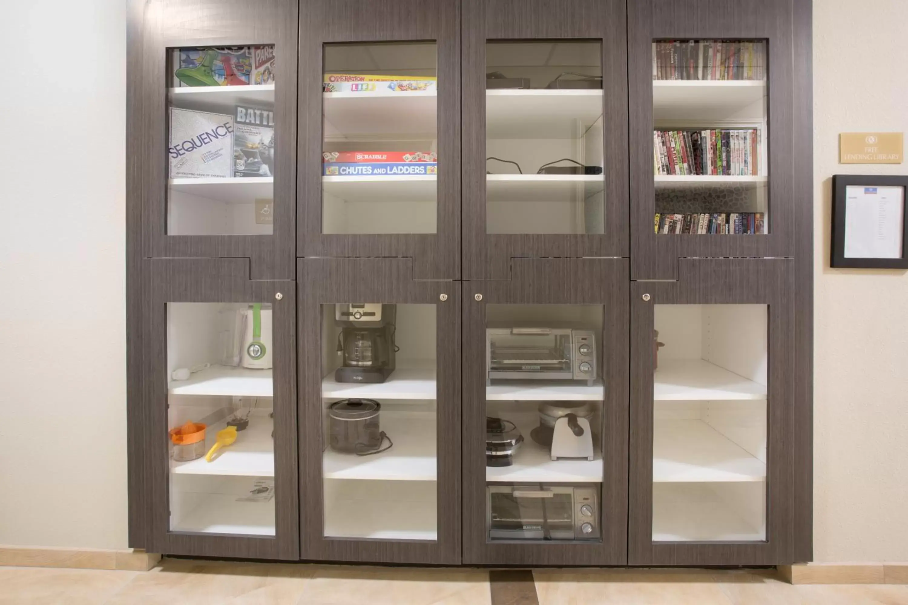 Lobby or reception in Candlewood Suites Longmont - Boulder Area by IHG Lobby or reception in Candlewood Suites Longmont - Boulder Area by IHG