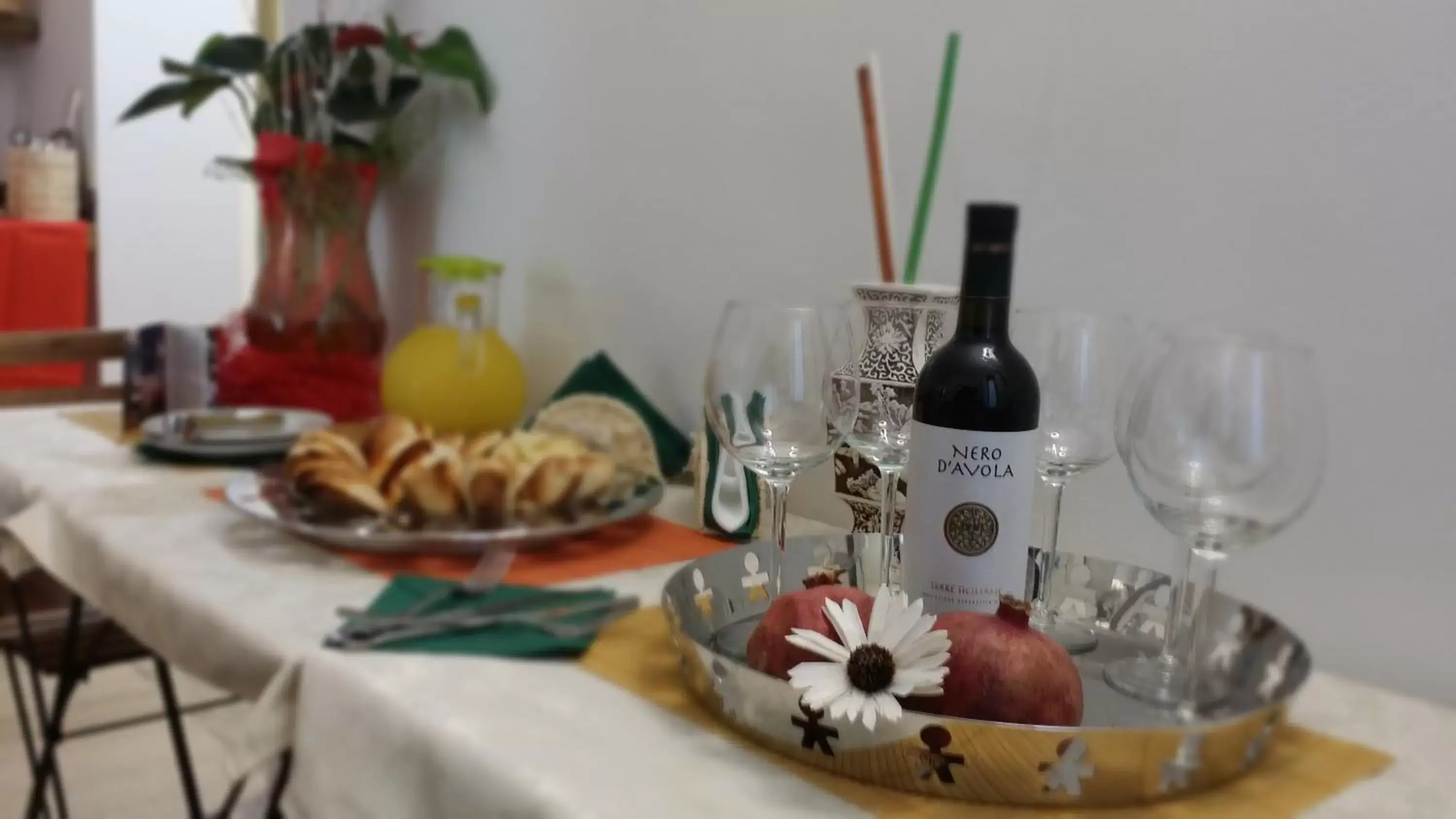 Communal kitchen in Sicily Luxury B&B