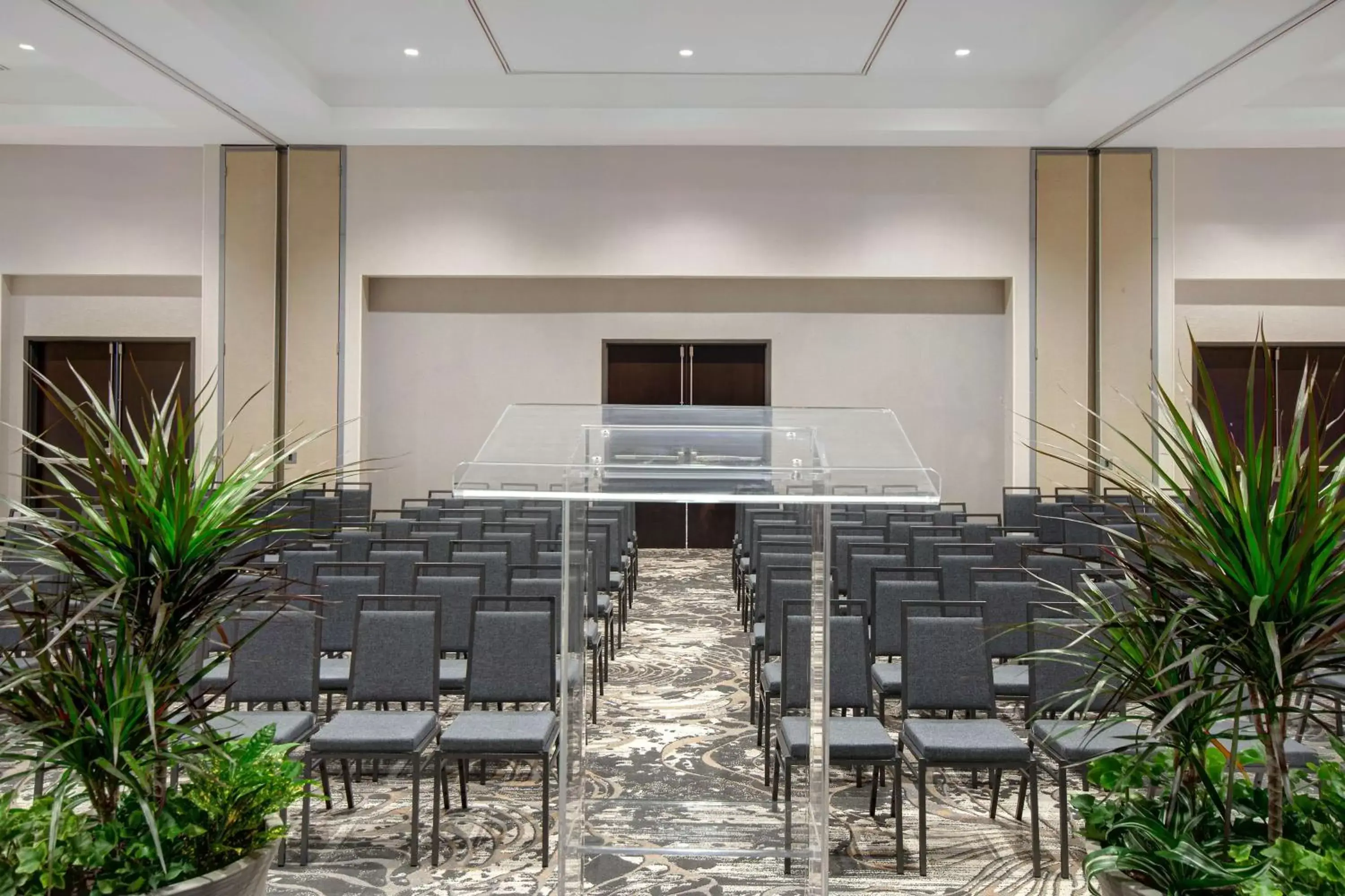 Meeting/conference room in Embassy Suites By Hilton Alpharetta Halcyon