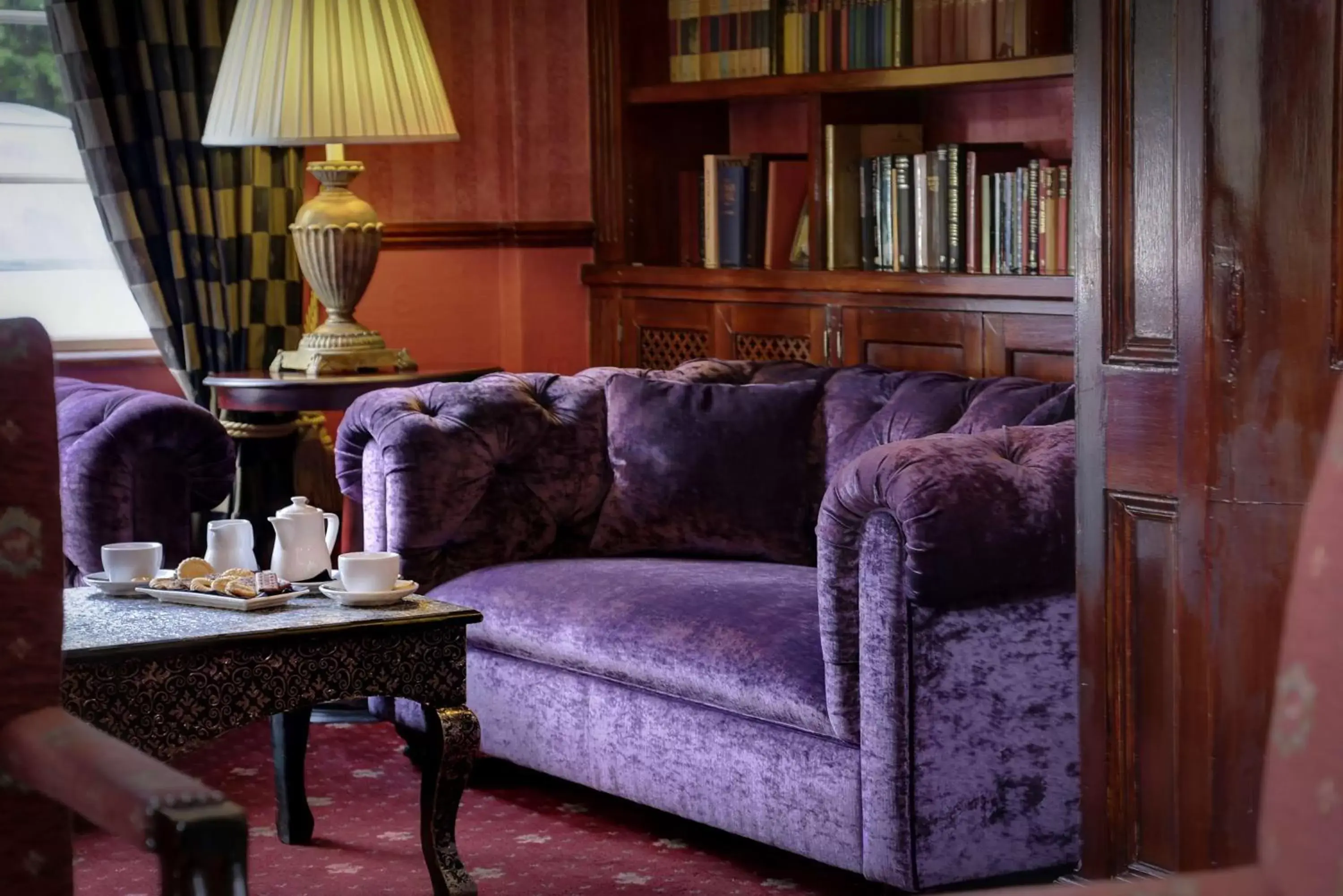 Lounge or bar, Seating Area in Best Western Abbots Barton Hotel