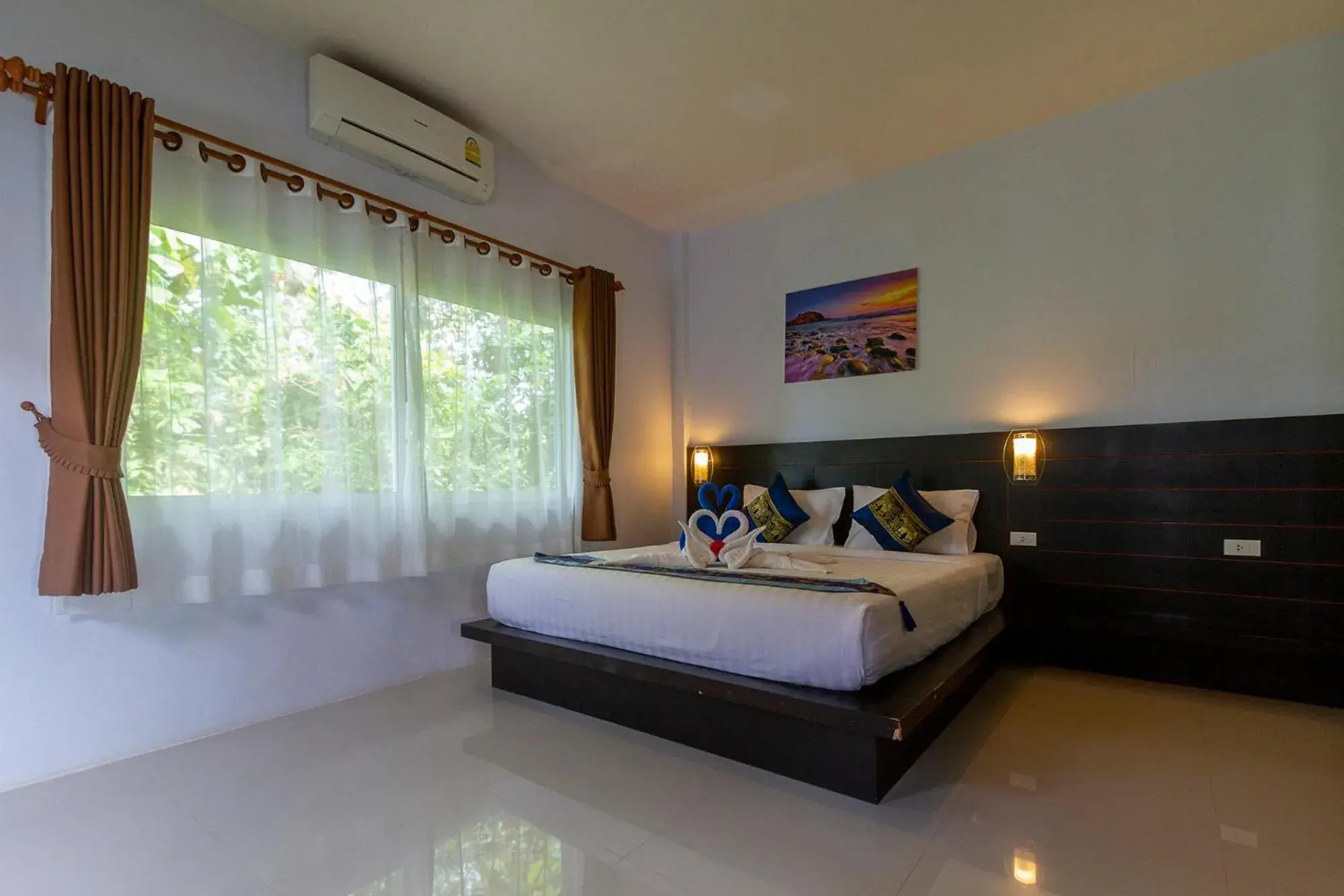 Bedroom, Bed in Lanta Lapaya Resort