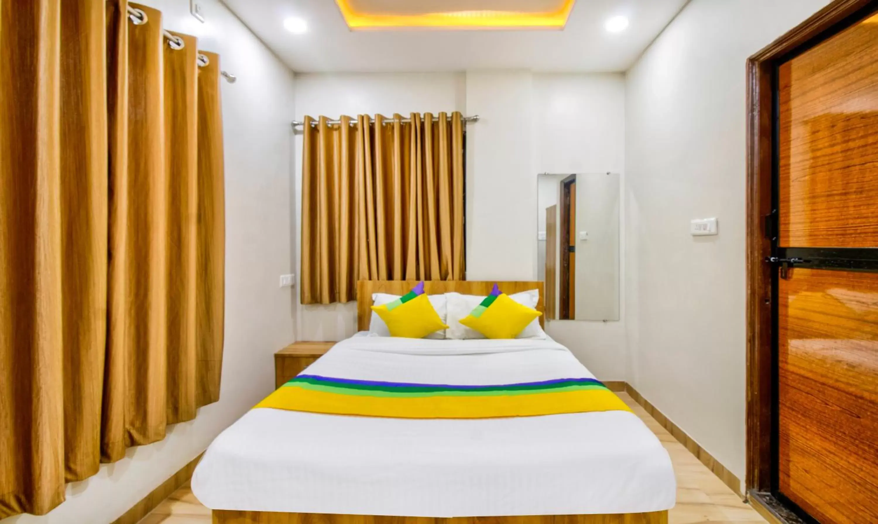Bedroom, Bed in Itsy Hotels Shri Guru Service Apartment Bedroom, Bed in Itsy Hotels Shri Guru Service Apartment