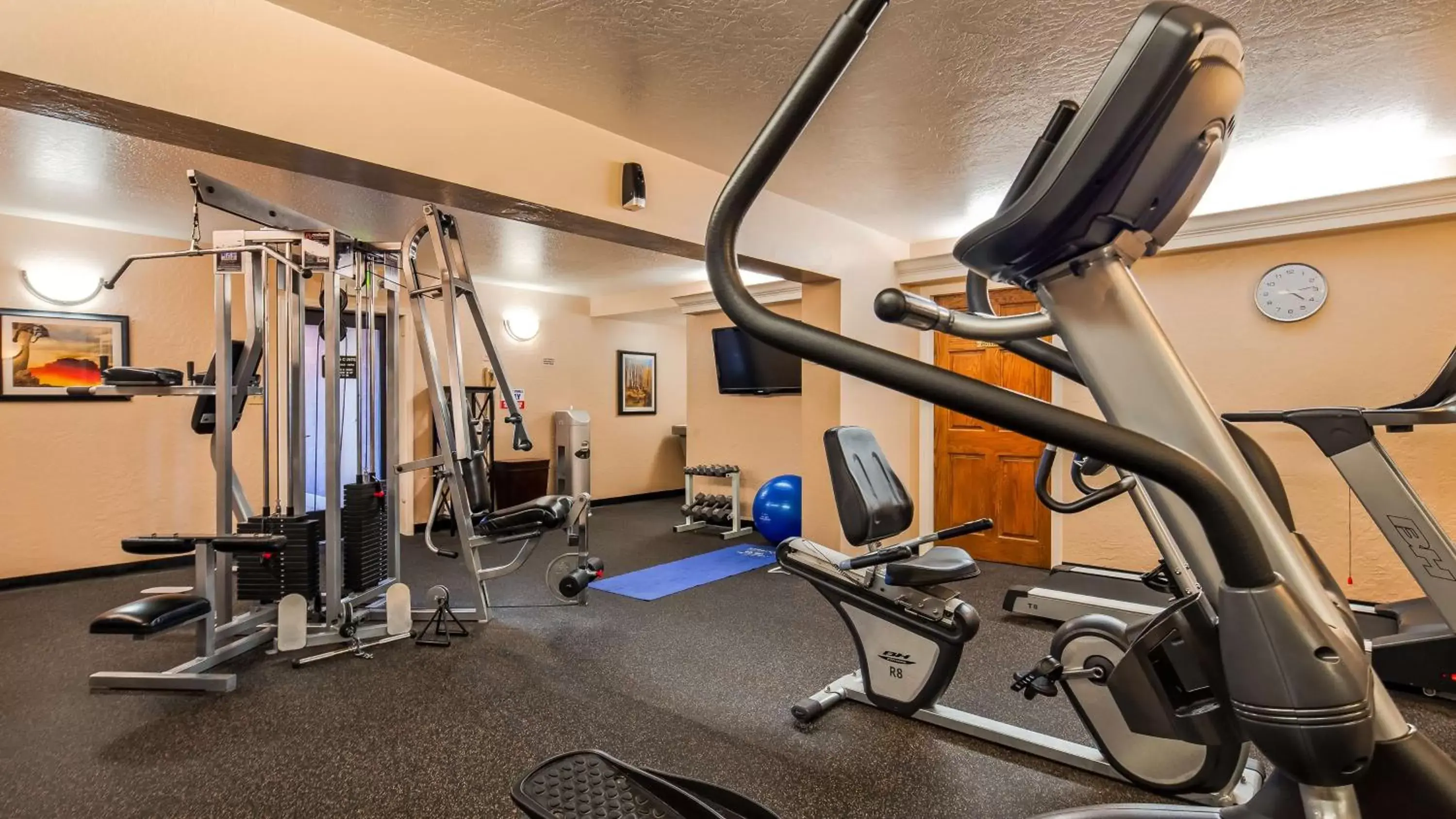 Fitness centre/facilities, Fitness Center/Facilities in Best Western Plus Hilltop Inn