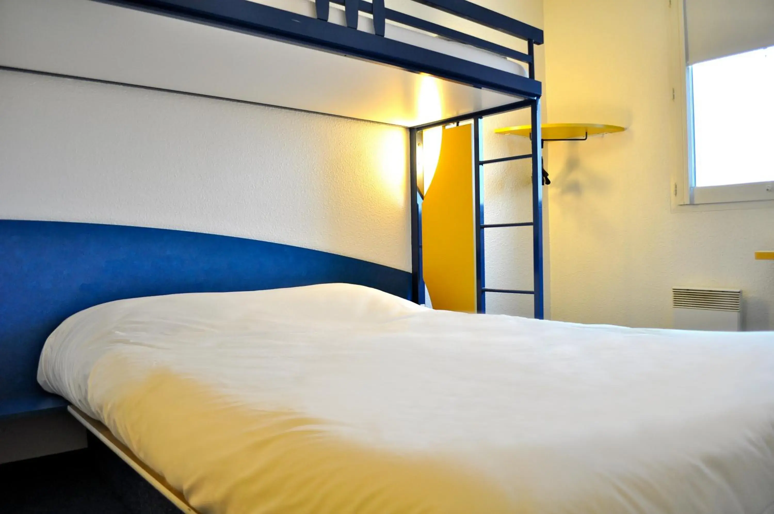 Bed in ibis budget Amboise