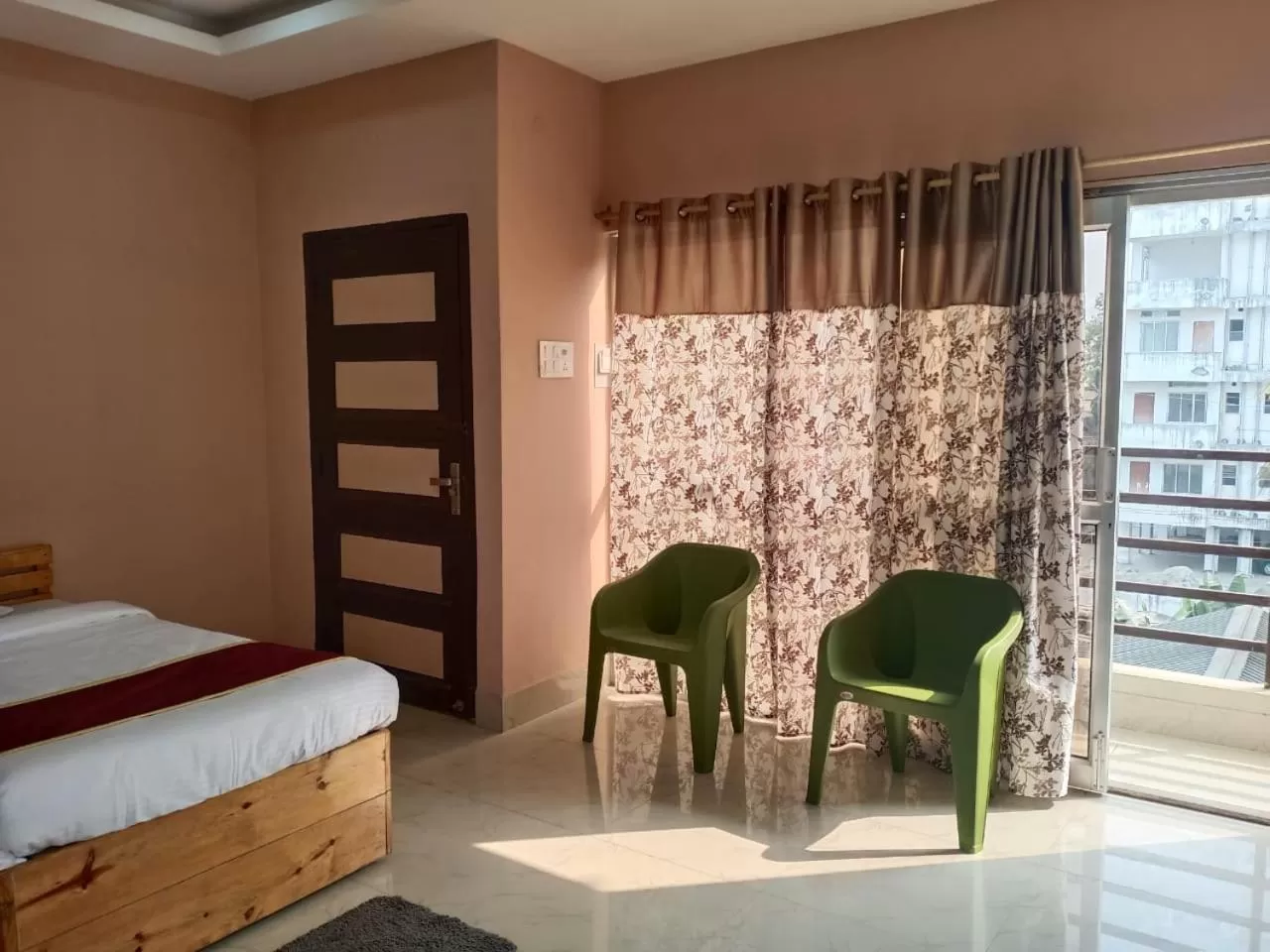 Living room, Bed in URBAN COTTAGE