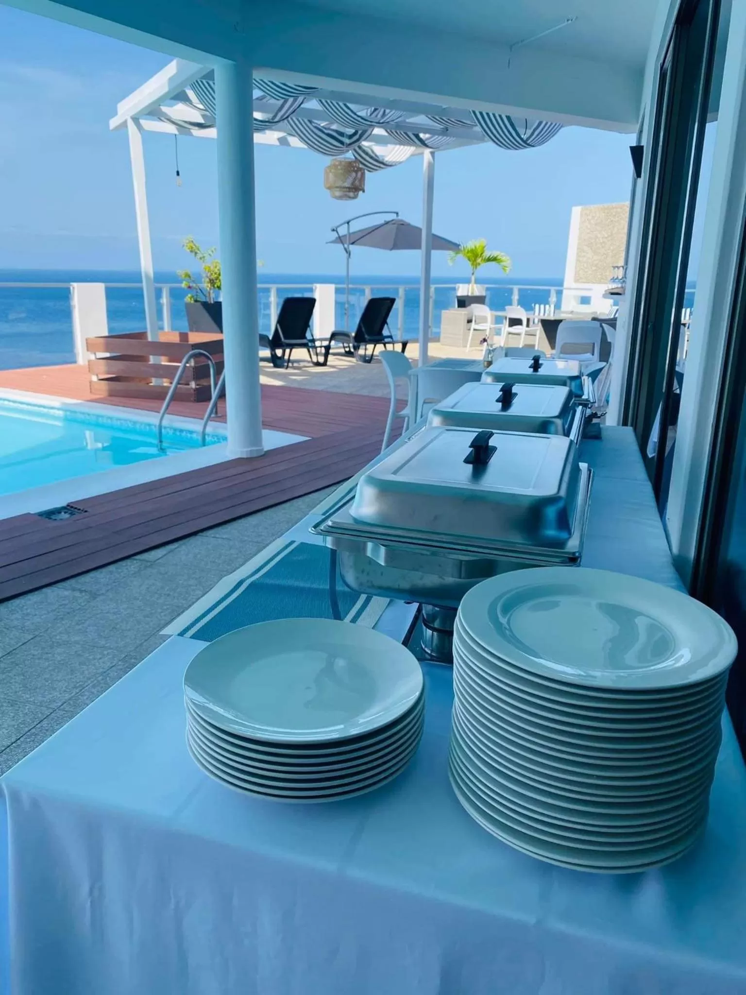 Restaurant/places to eat, Swimming Pool in Fogo Boutique Hotel