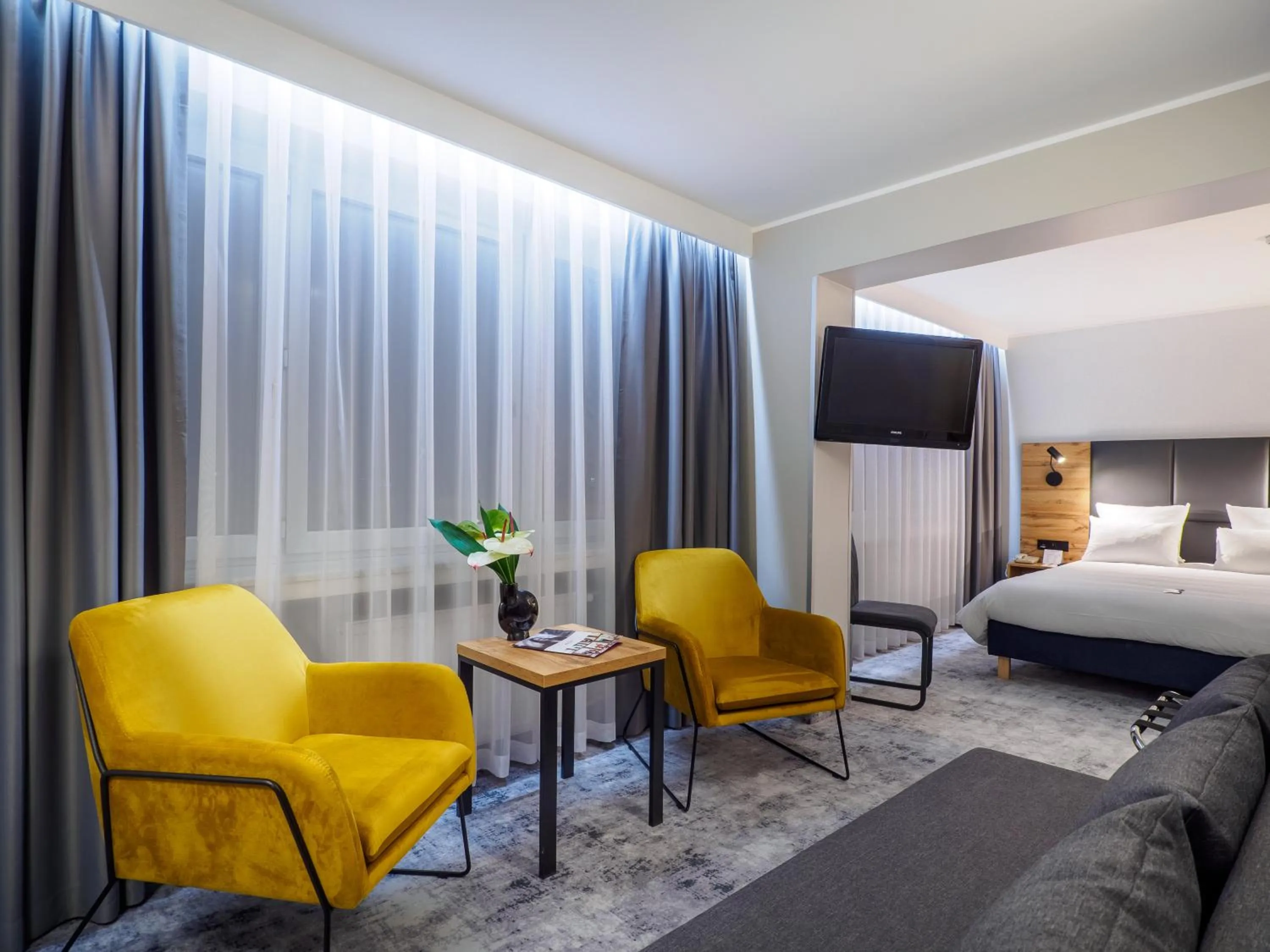 Photo of the whole room, Bed in Mercure Czestochowa Centrum