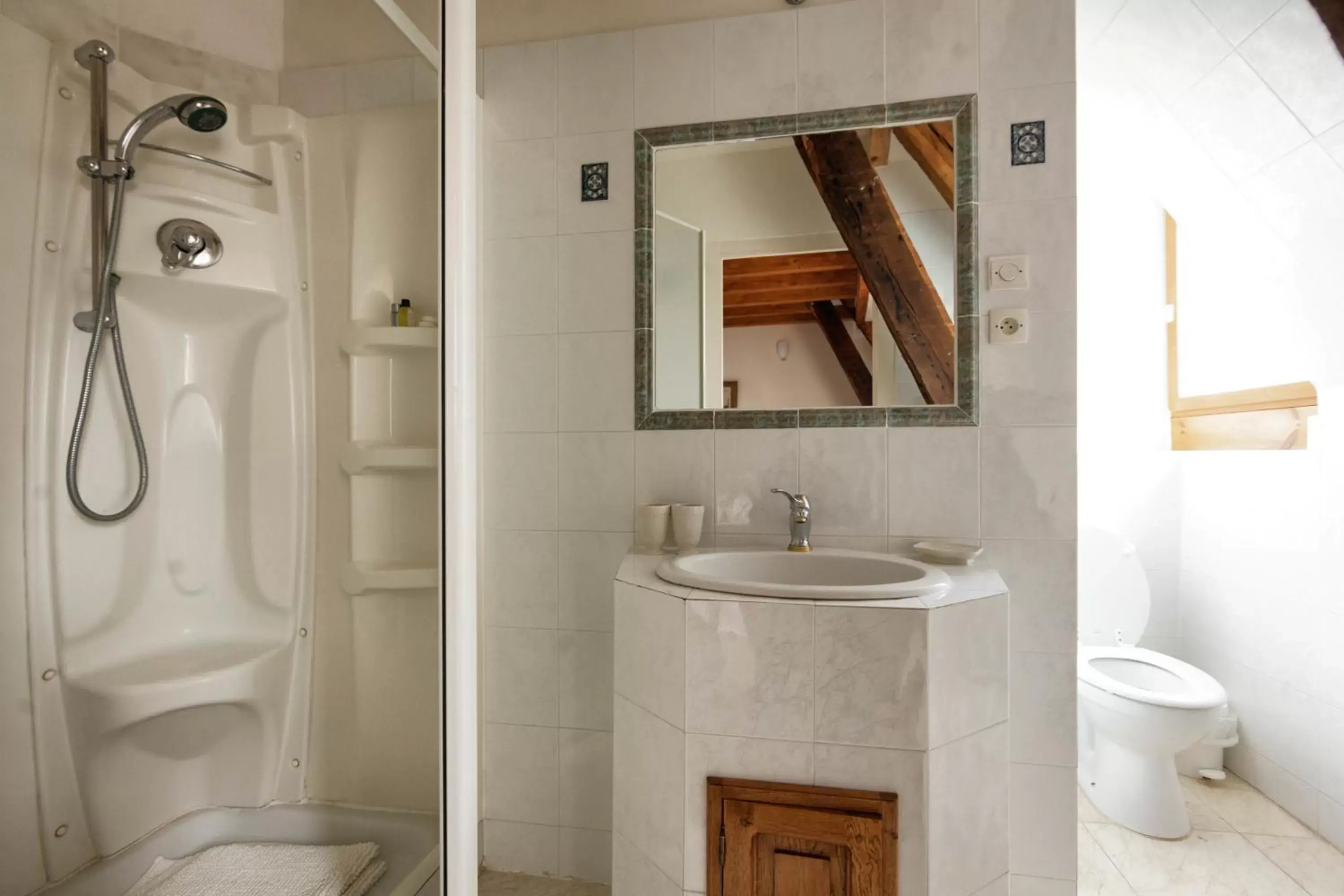 Shower, Bathroom in Château du Jard