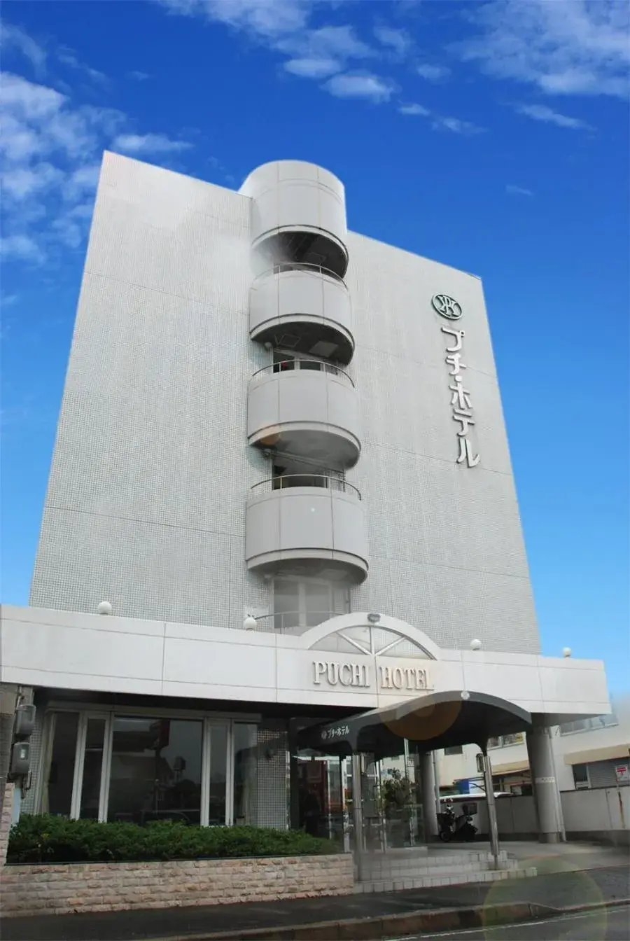 Property Building in Kojima Puchi Hotel