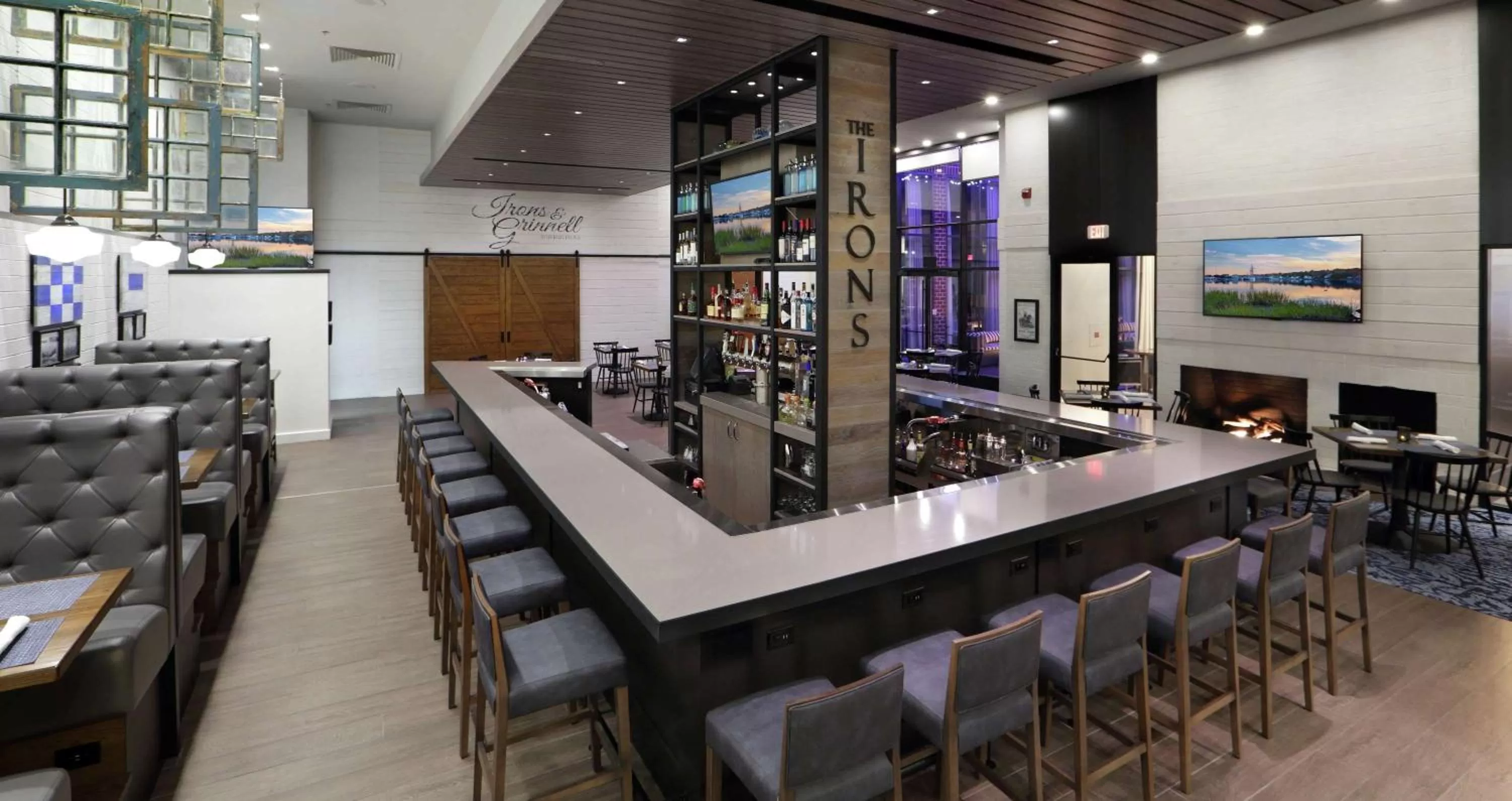 Restaurant/places to eat in Hilton Mystic