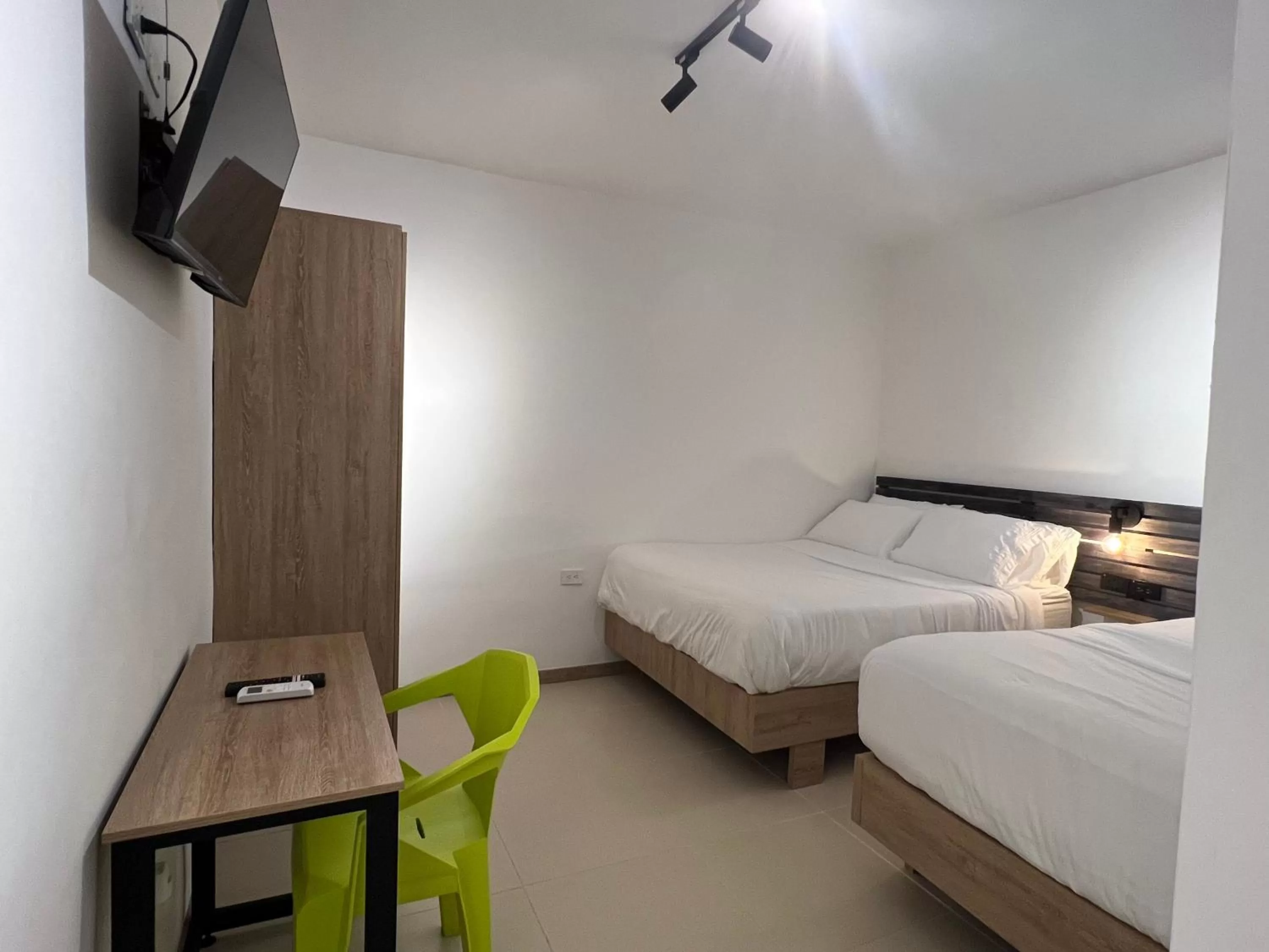 Bedroom, Bed in HOTEL 9.5 SAN FERNANDO