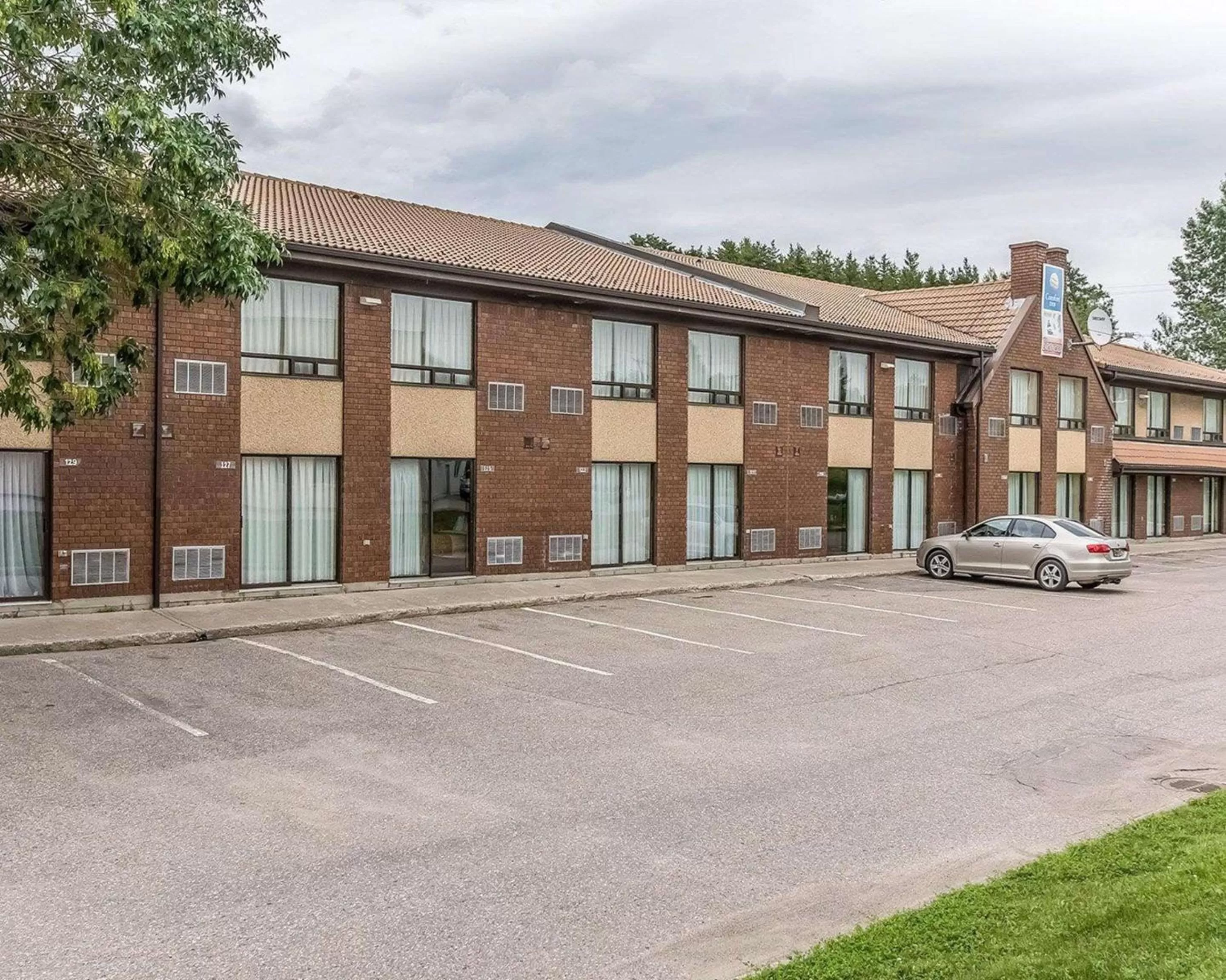 Property building in Comfort Inn