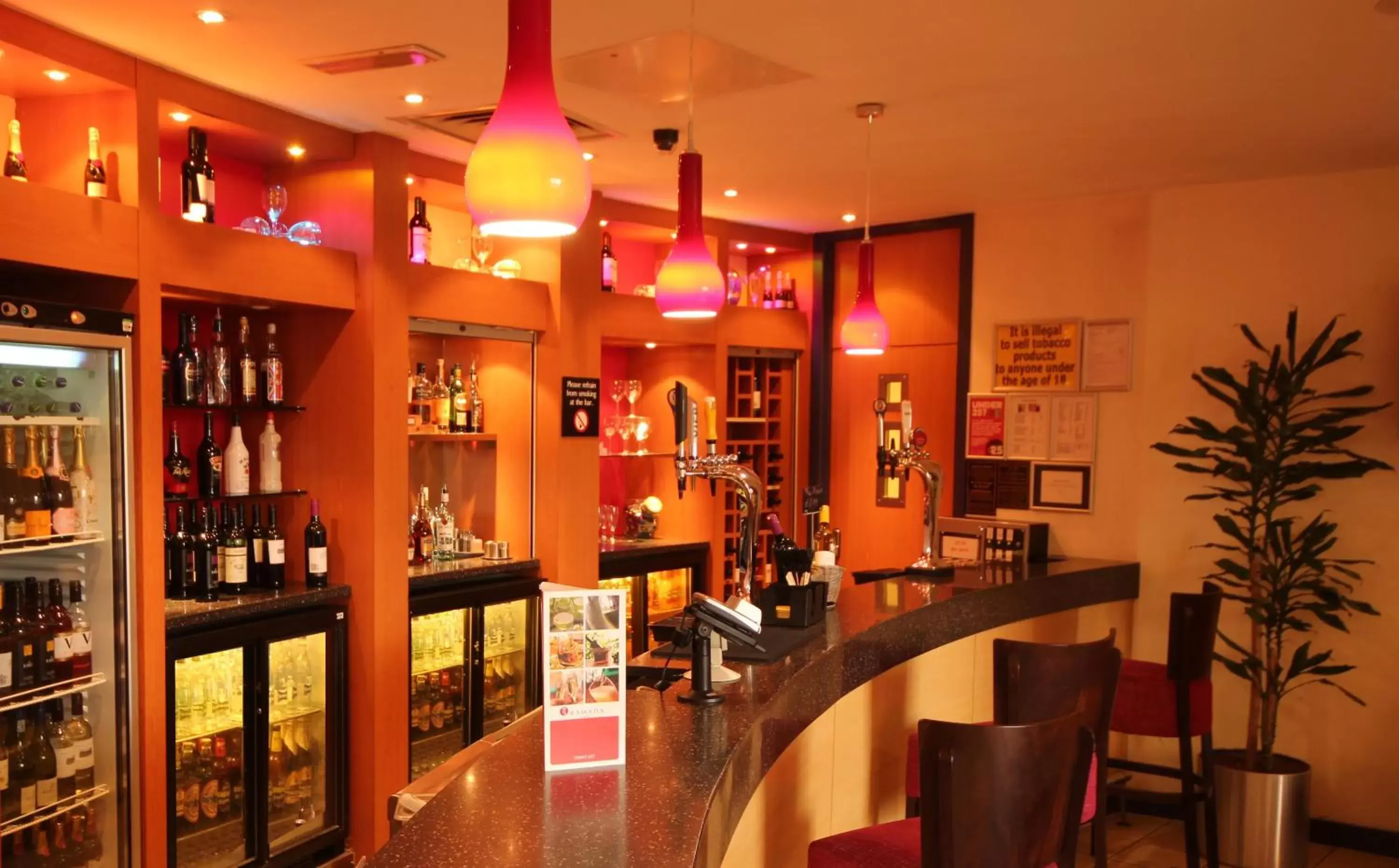 Lounge or bar, Lounge/Bar in Ramada London North