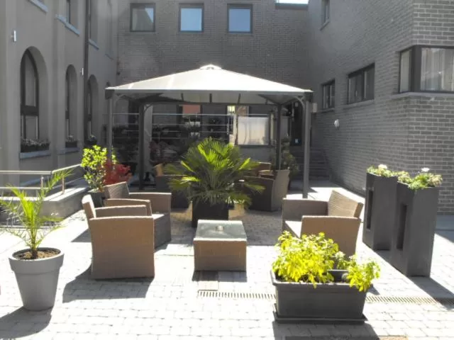 Patio in Hotel Saint Daniel