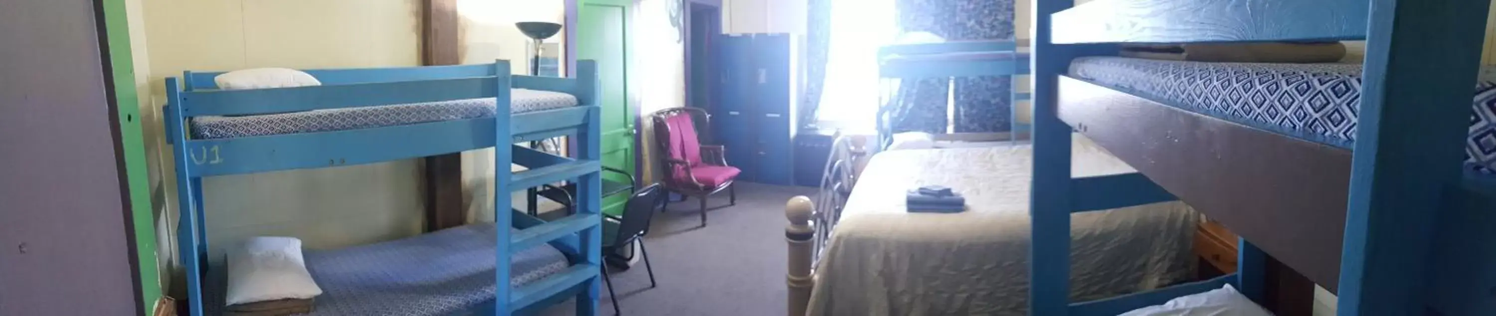 Photo of the whole room, Bunk Bed in The Pirate Haus Inn
