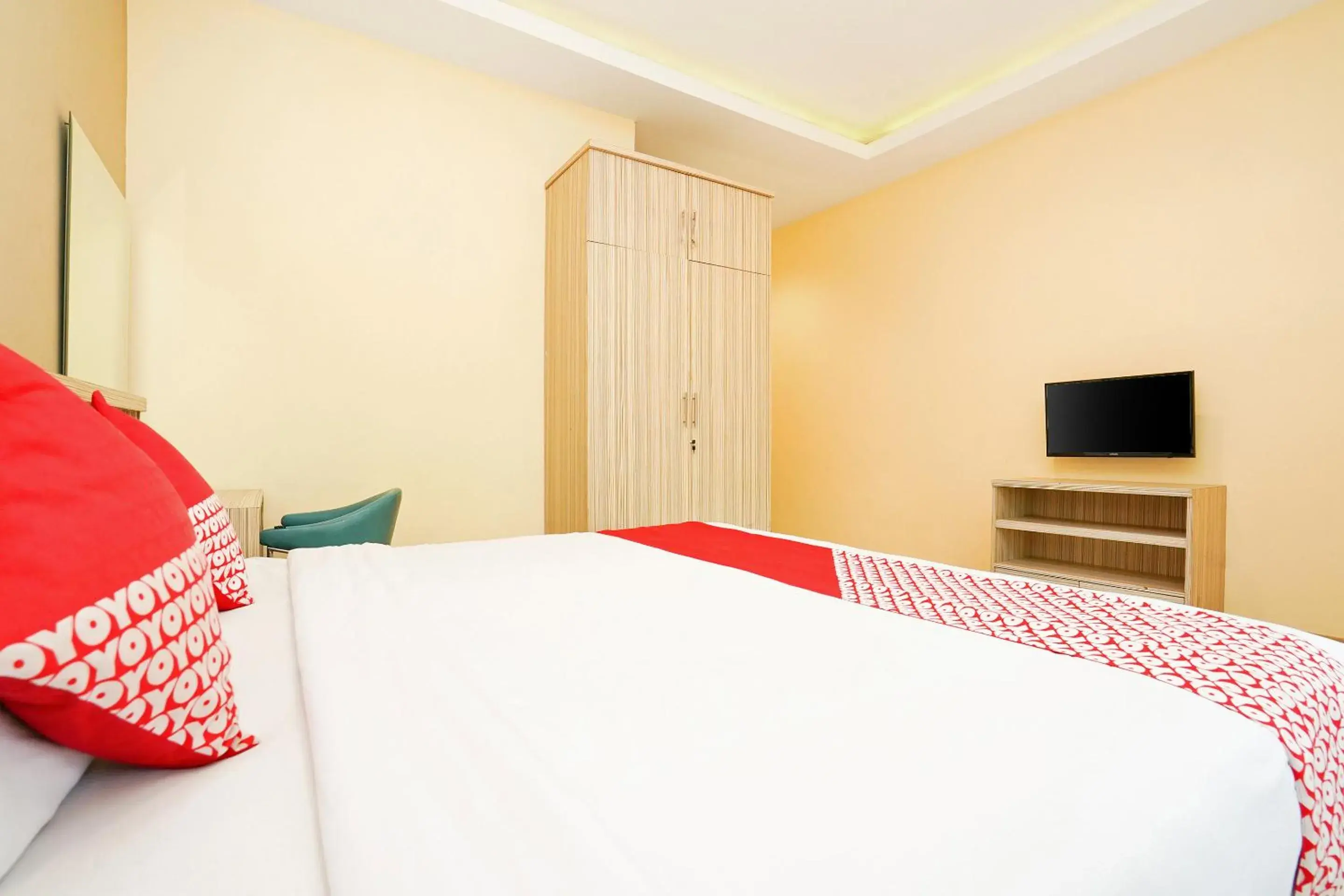 Bedroom in OYO 175 K-60 Residence