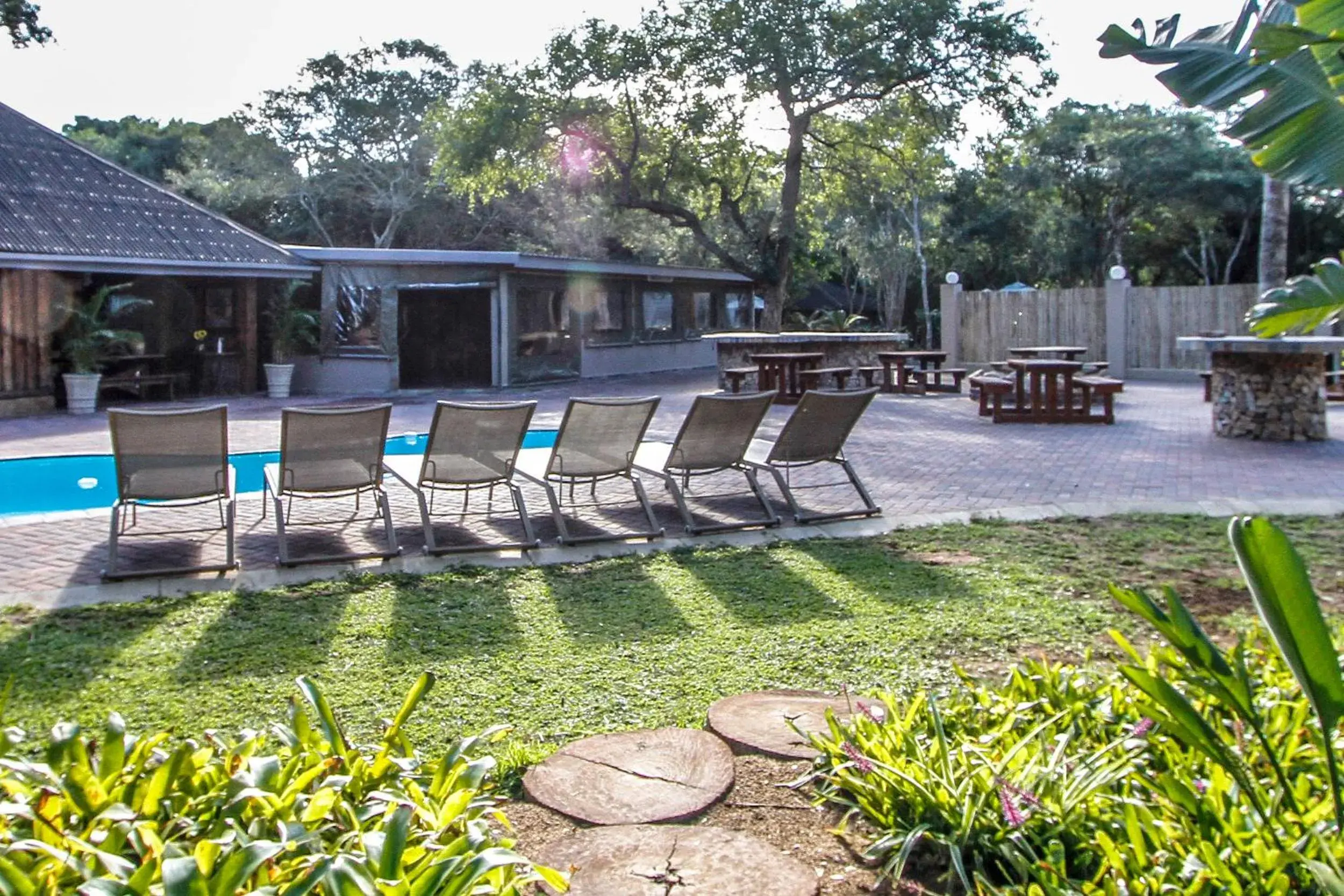Property building, Swimming Pool in Ezulwini Game Lodge