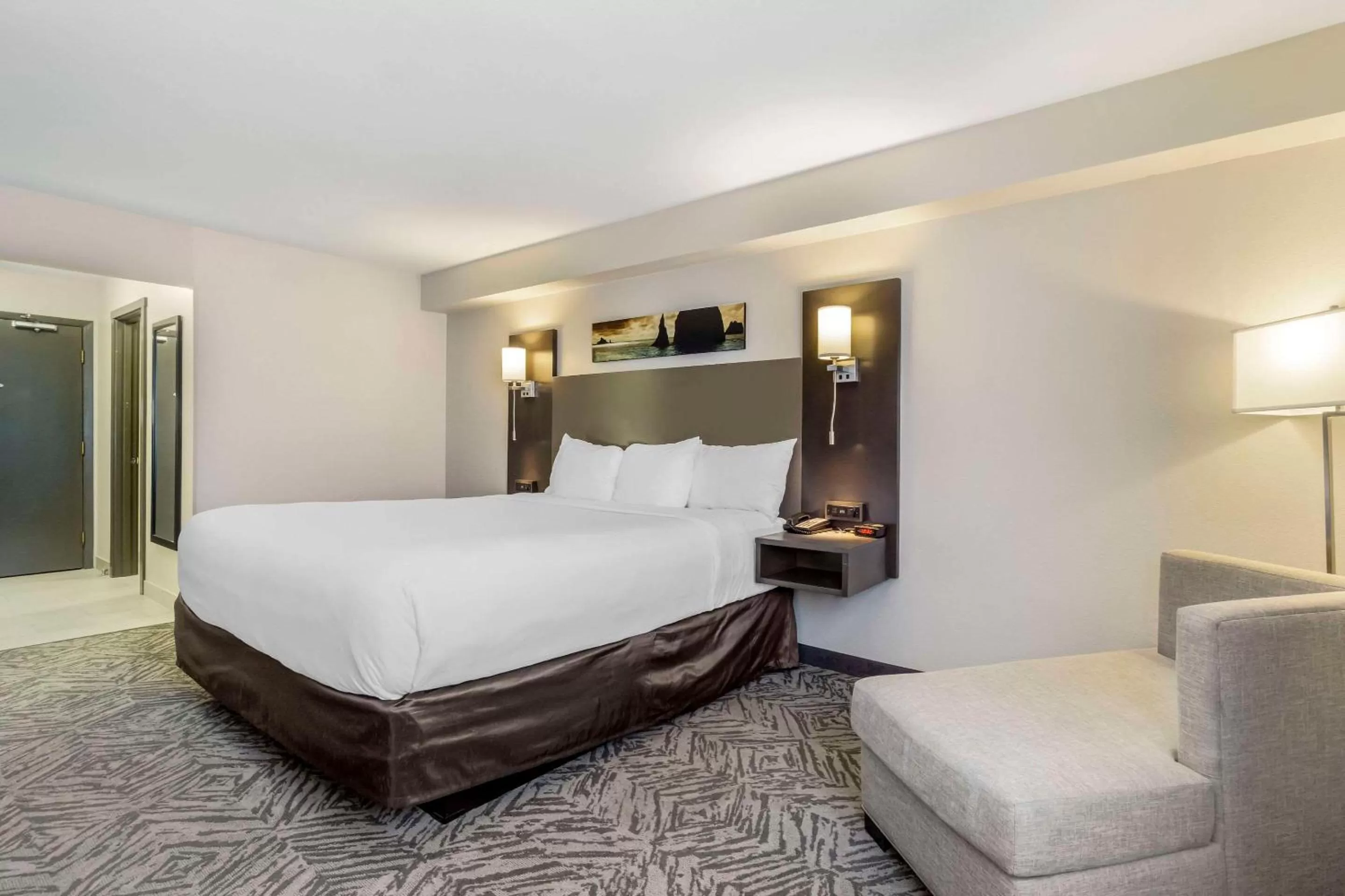 Bedroom, Bed in Comfort Inn & Suites Pacific - Auburn