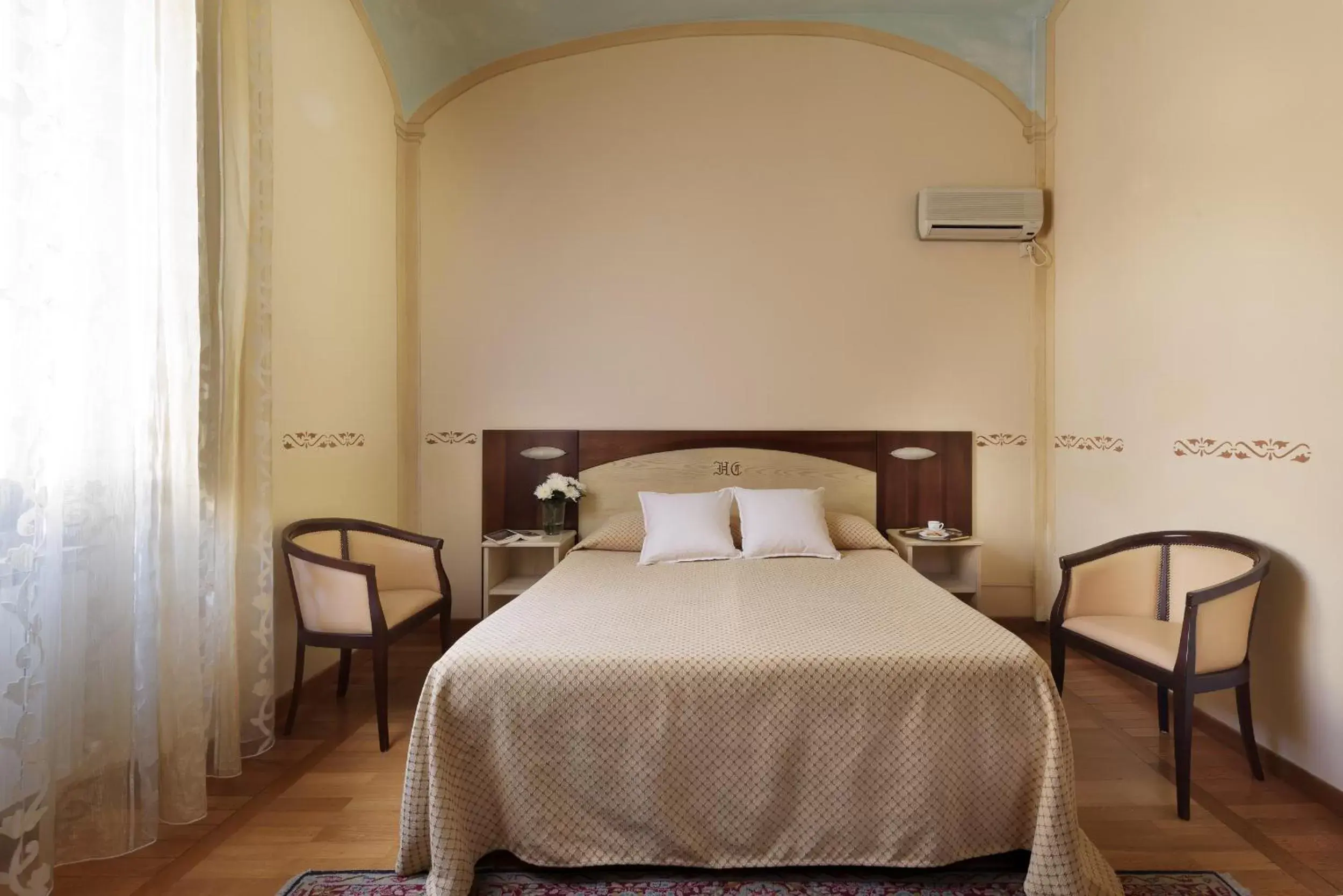 Bedroom, Bed in Hotel Dei Capitani