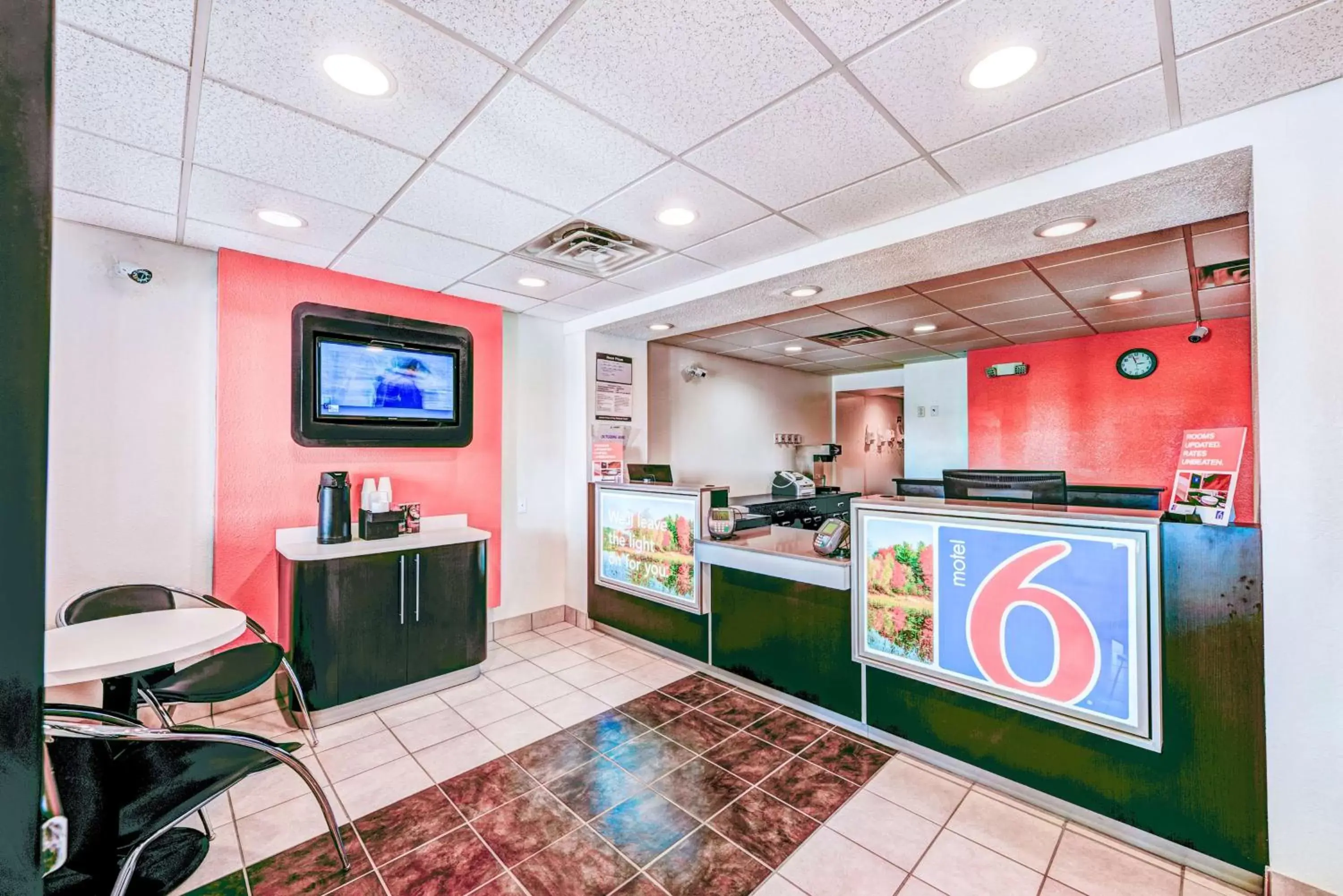 Lobby or reception in Motel 6-Niantic, CT - New London