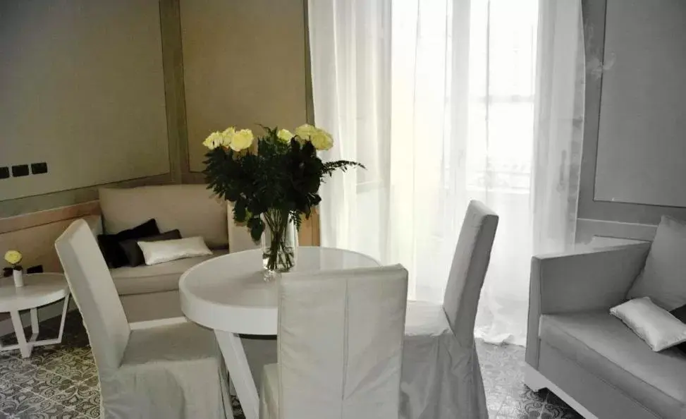 Day, Dining Area in Hotel Palazzo Fortunato