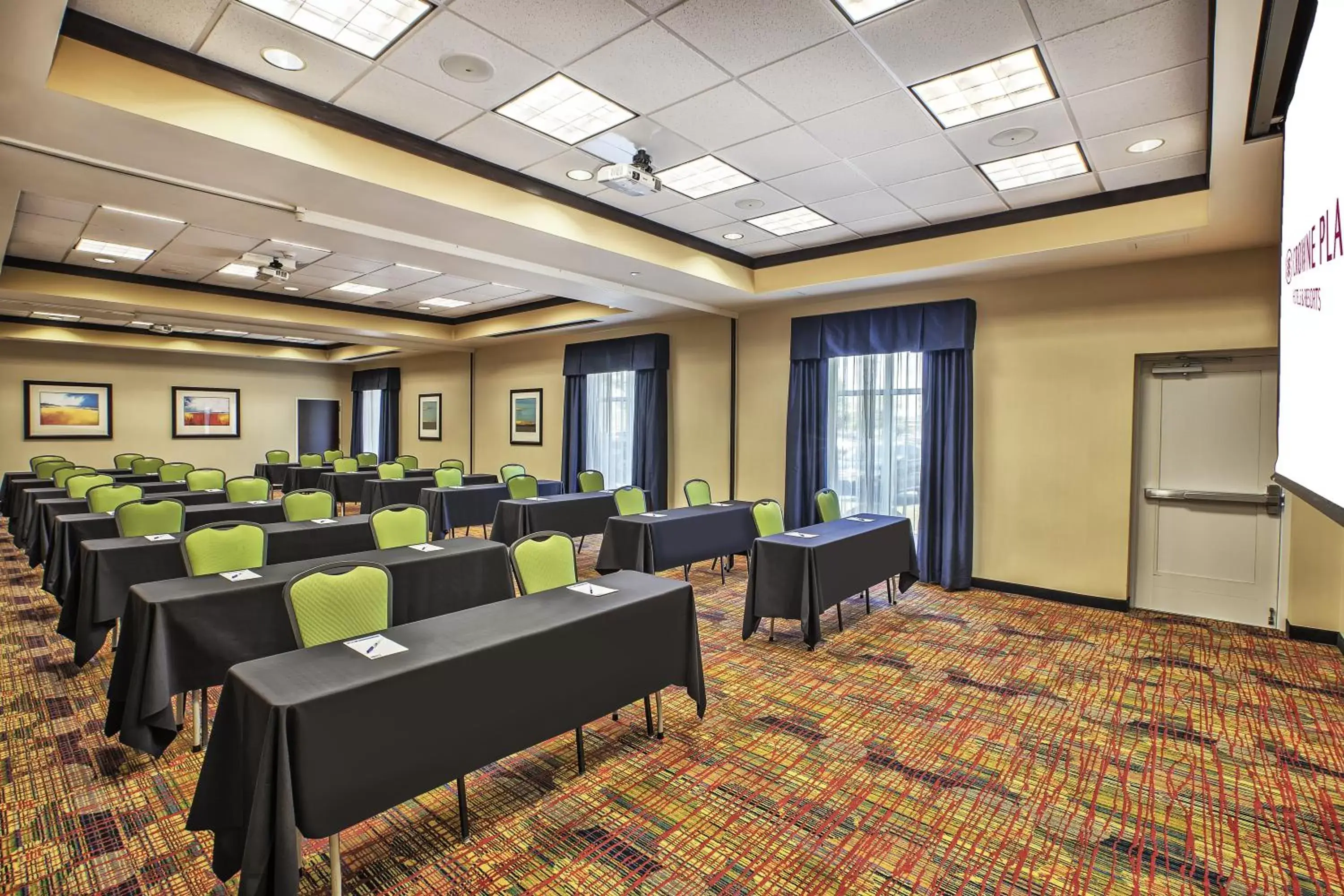 Meeting/conference room in Holiday Inn Express & Suites Dayton South - I-675, an IHG Hotel
