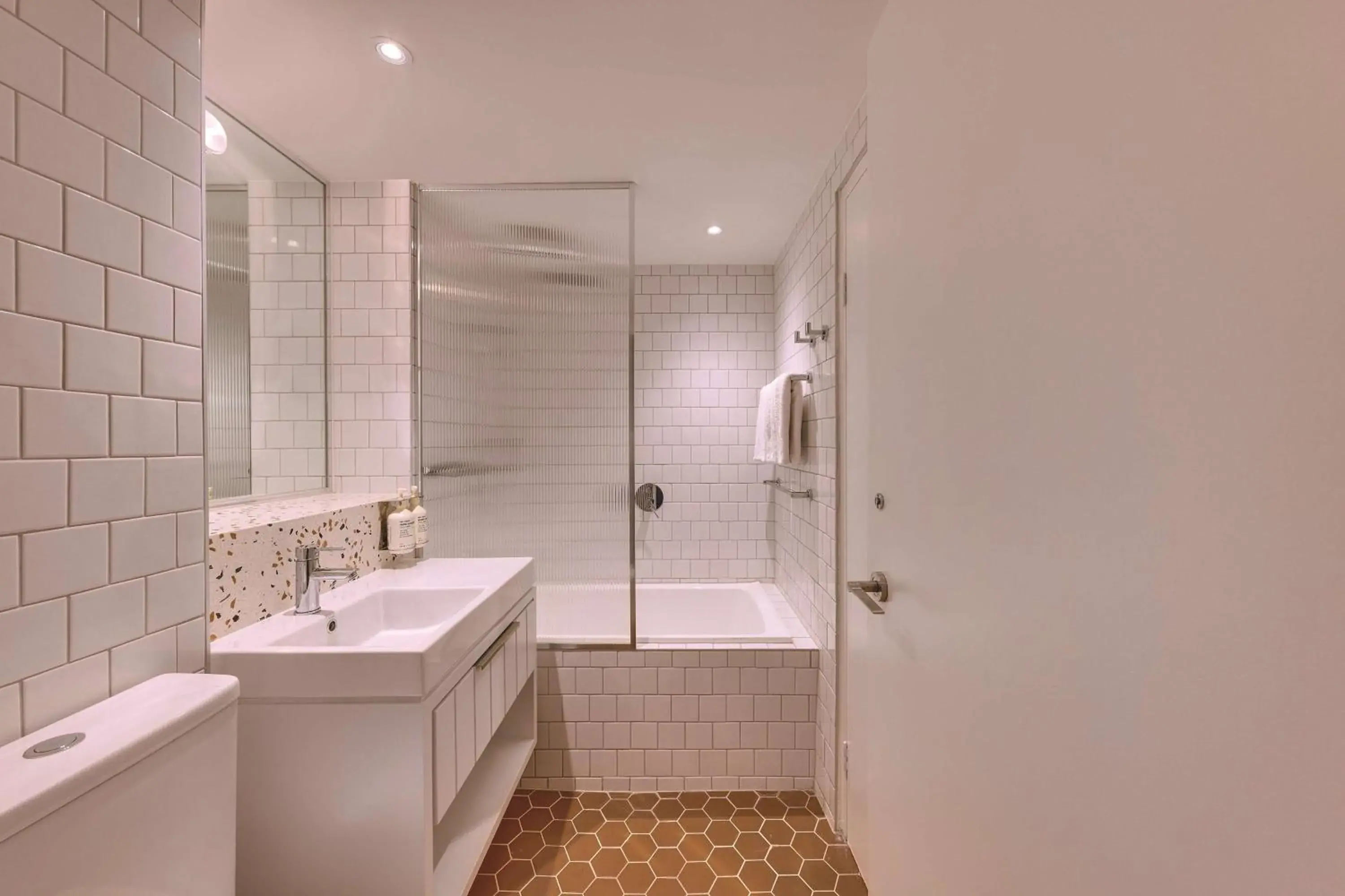Shower, Bathroom in Adina Apartment Hotel Sydney Chippendale