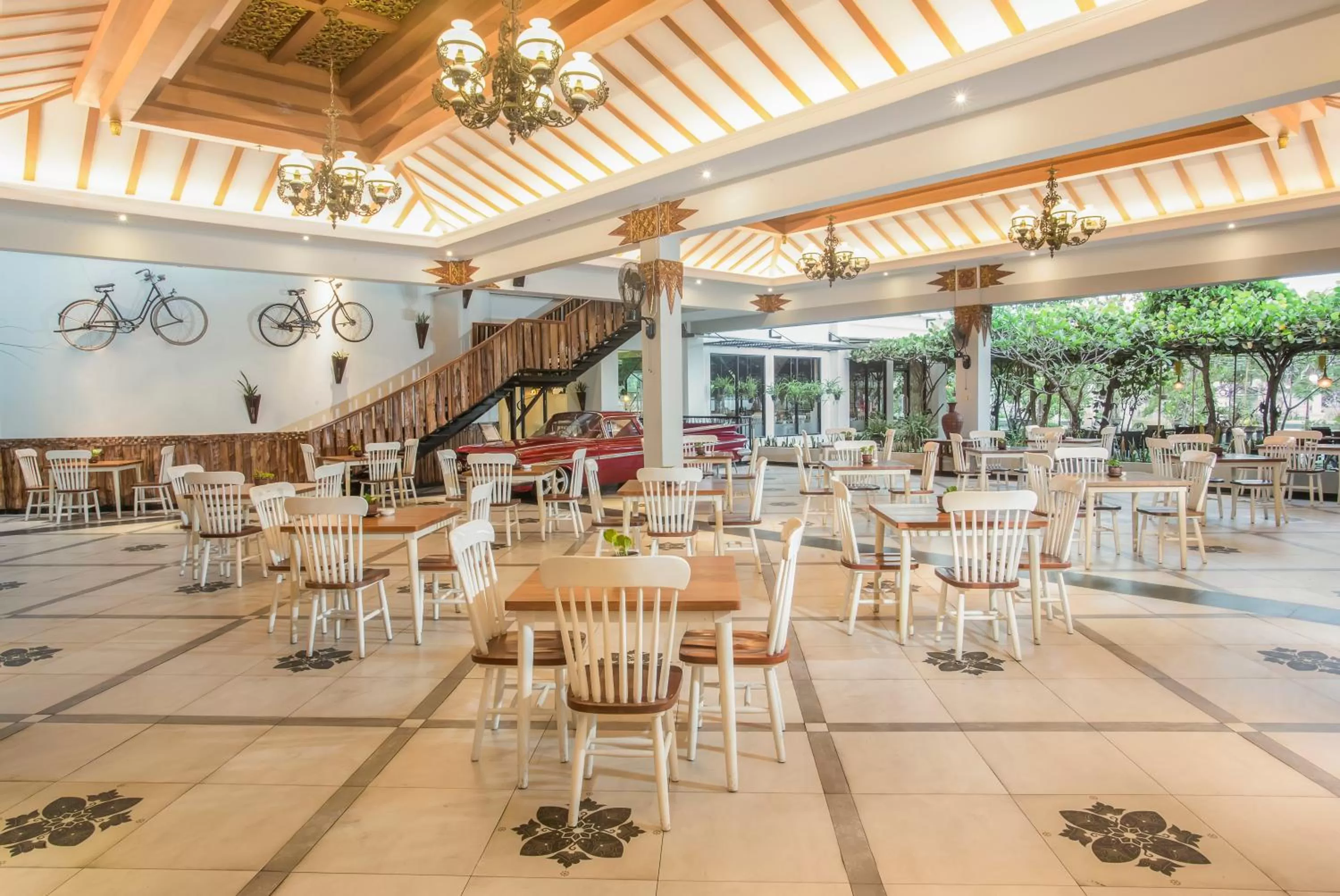 Restaurant/places to eat in Grand Rohan Jogja