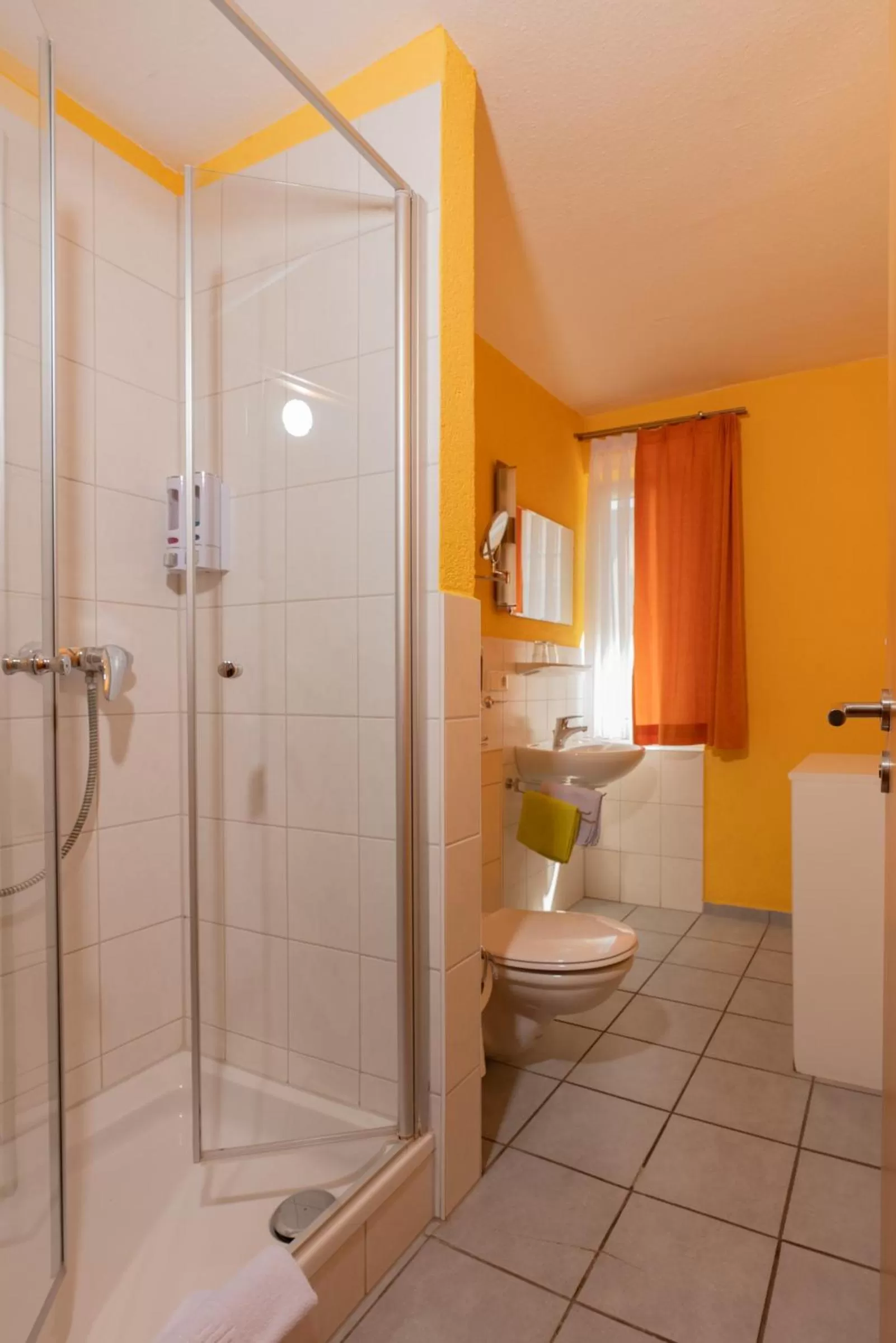 Shower in Gasthof Hosbein