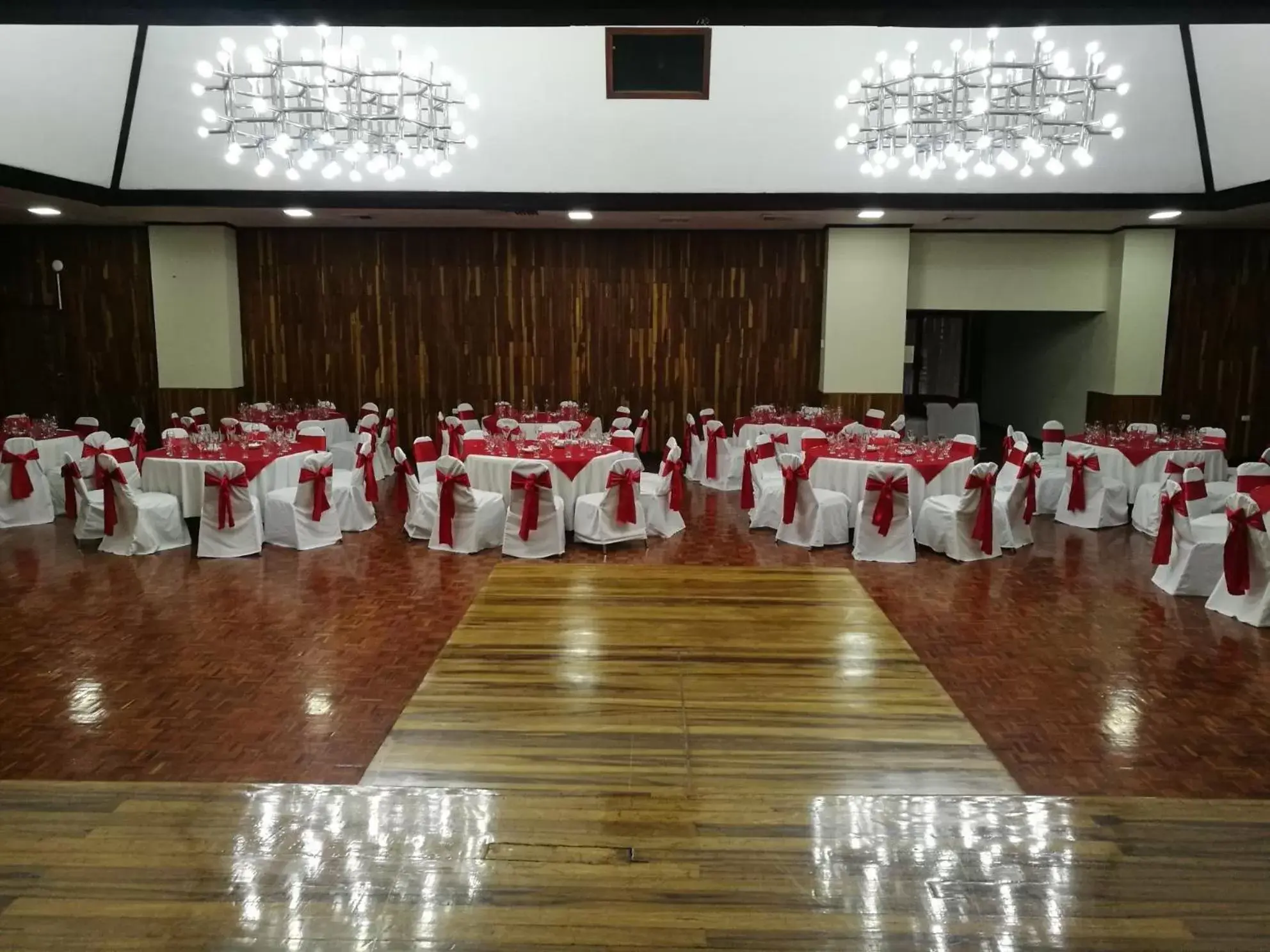 Banquet/Function facilities, Banquet Facilities in Hotel Ambassador