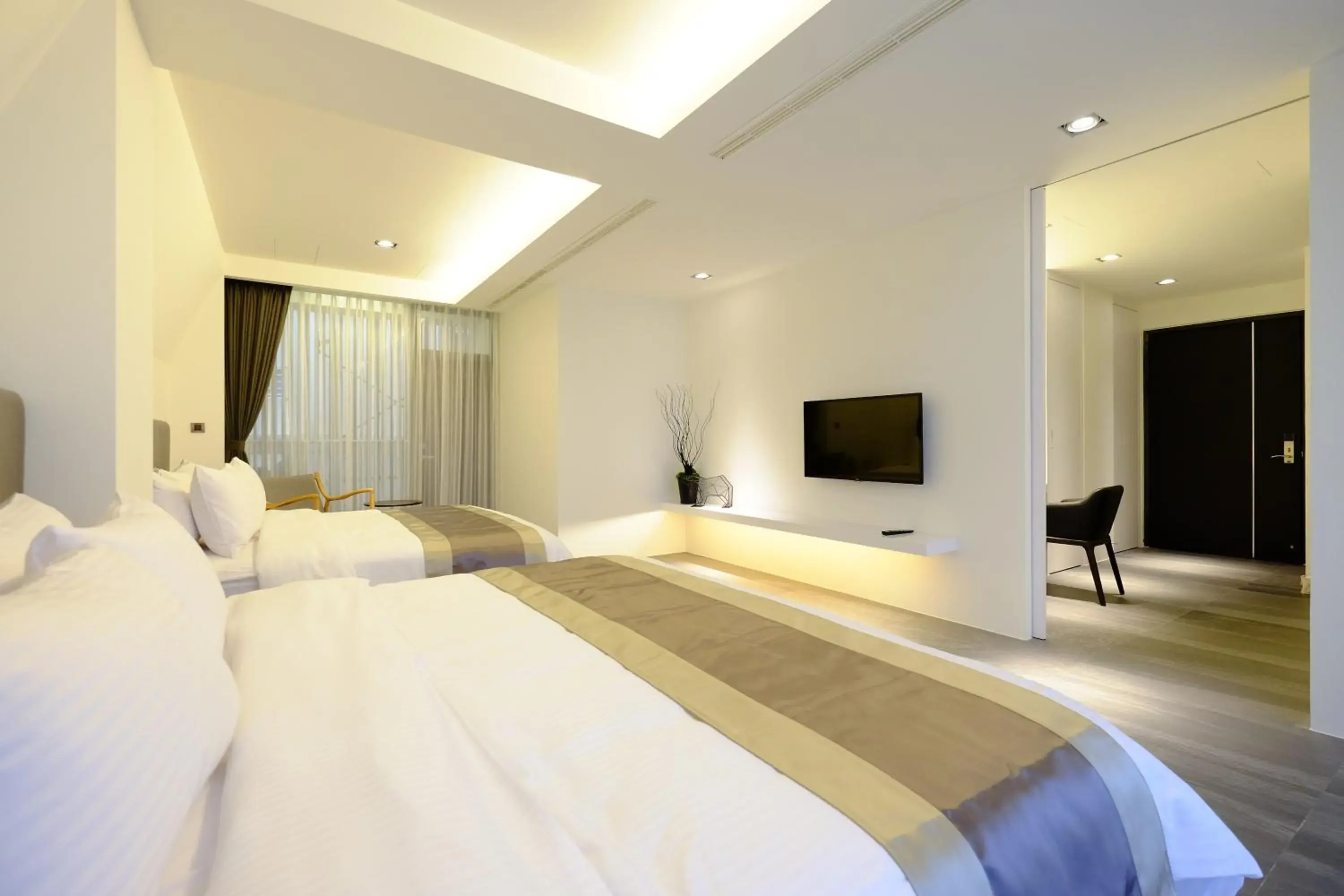 Photo of the whole room, Bed in Tongzhan Design Inns