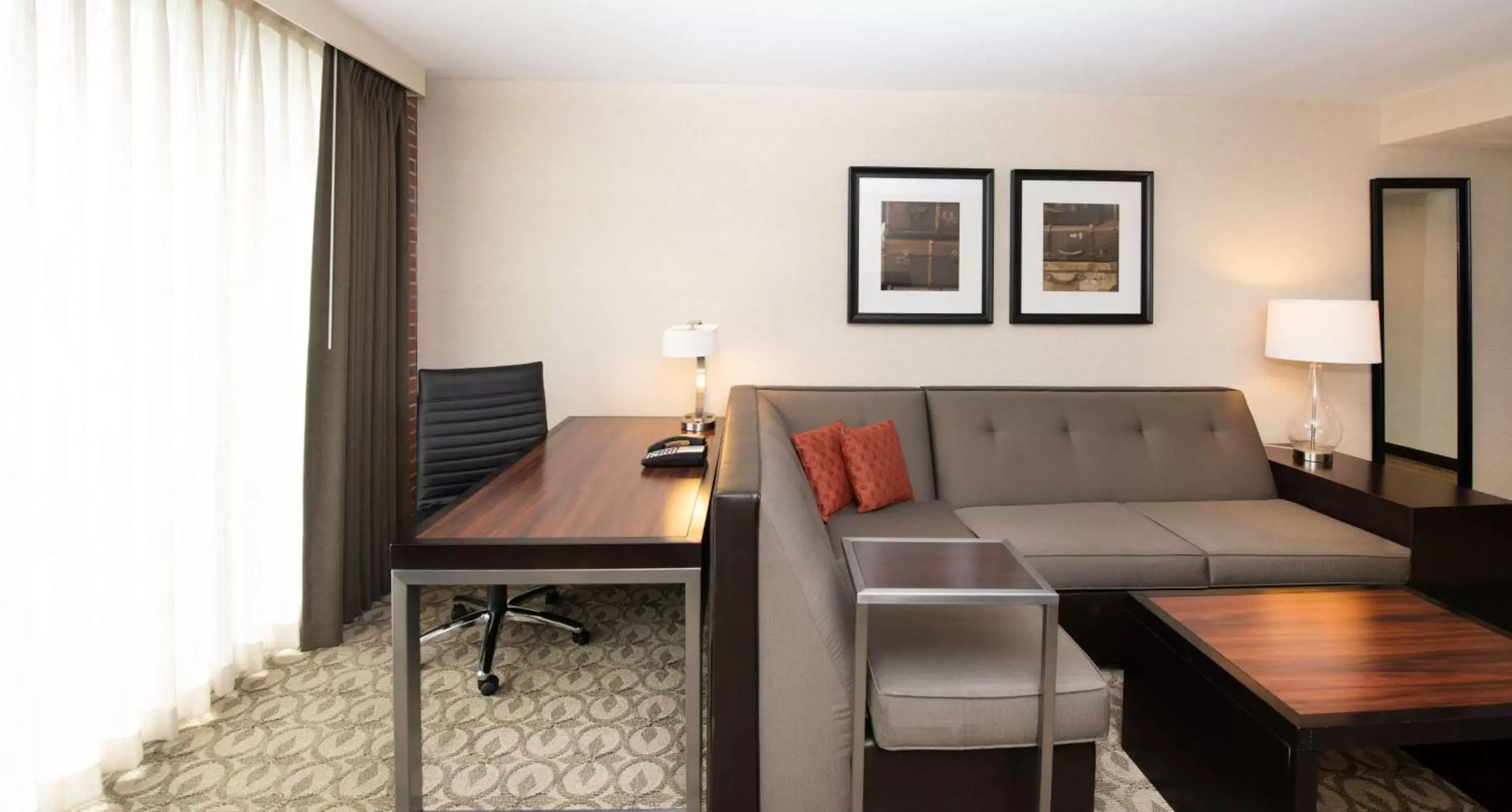 Bedroom, Seating Area in DoubleTree Hotel & Suites Charleston Airport