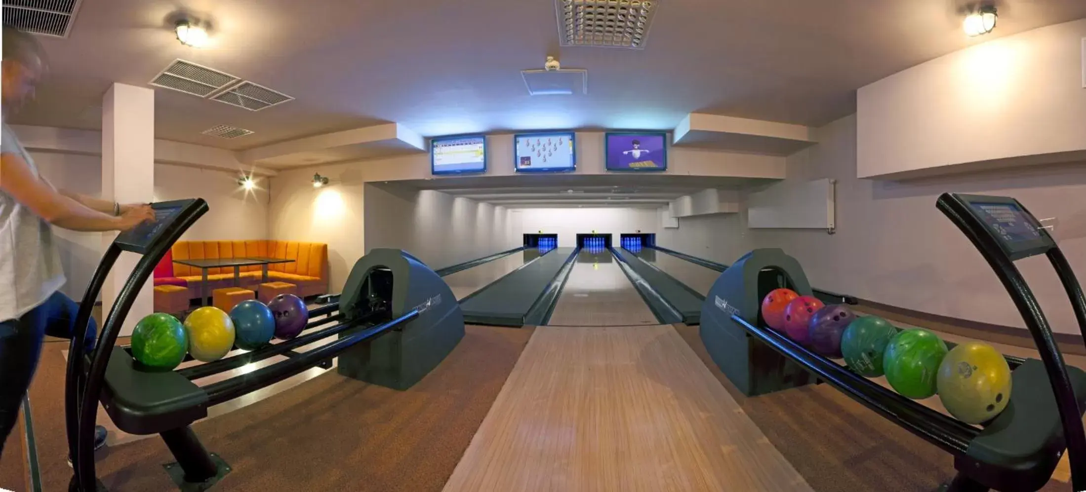 Bowling in Młyn Jacka Hotel & Spa