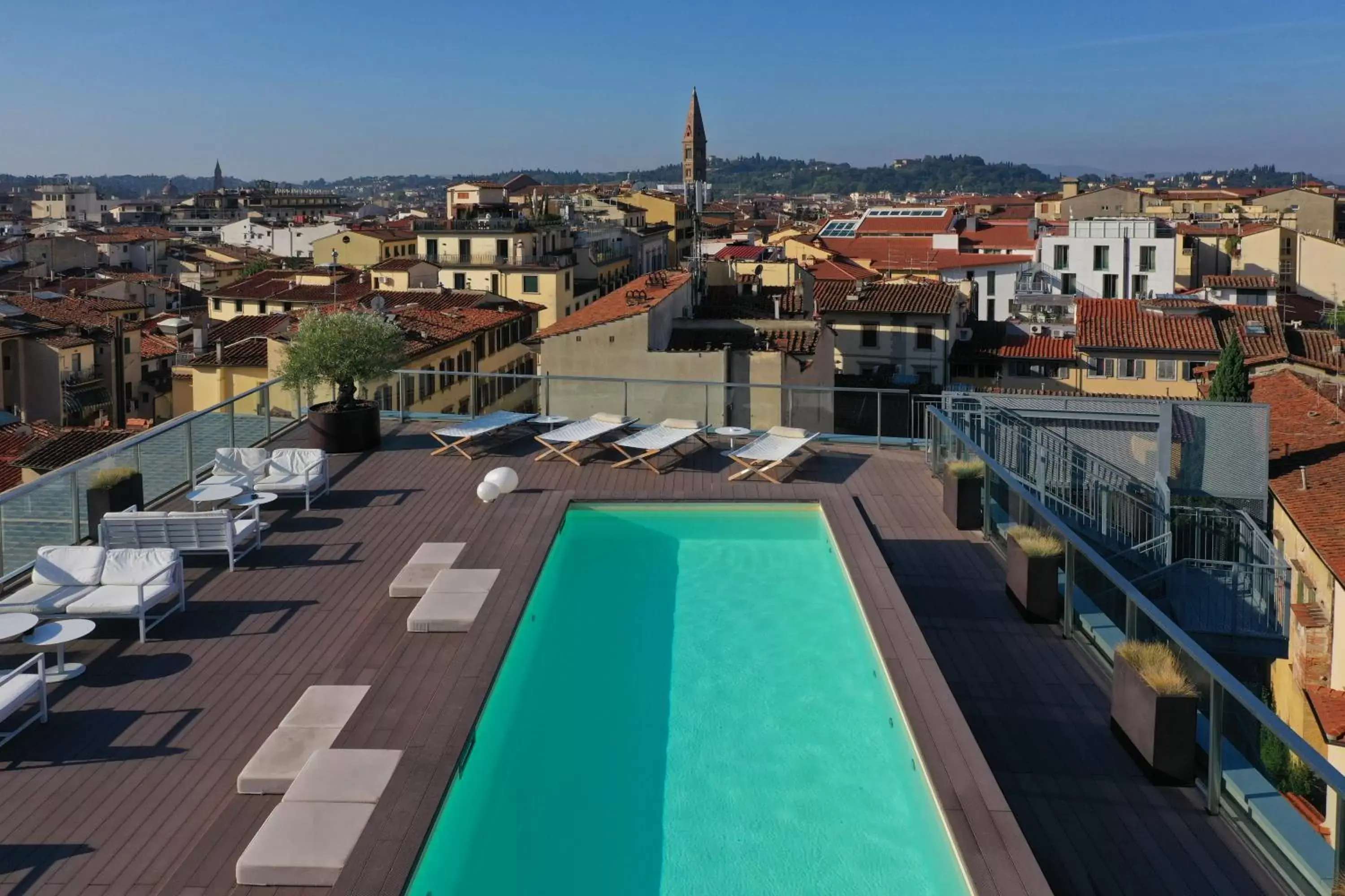 Open Air Bath, Pool View in Hotel Glance In Florence