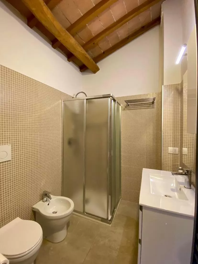 Bathroom in La Casa di Valeria - Modena
