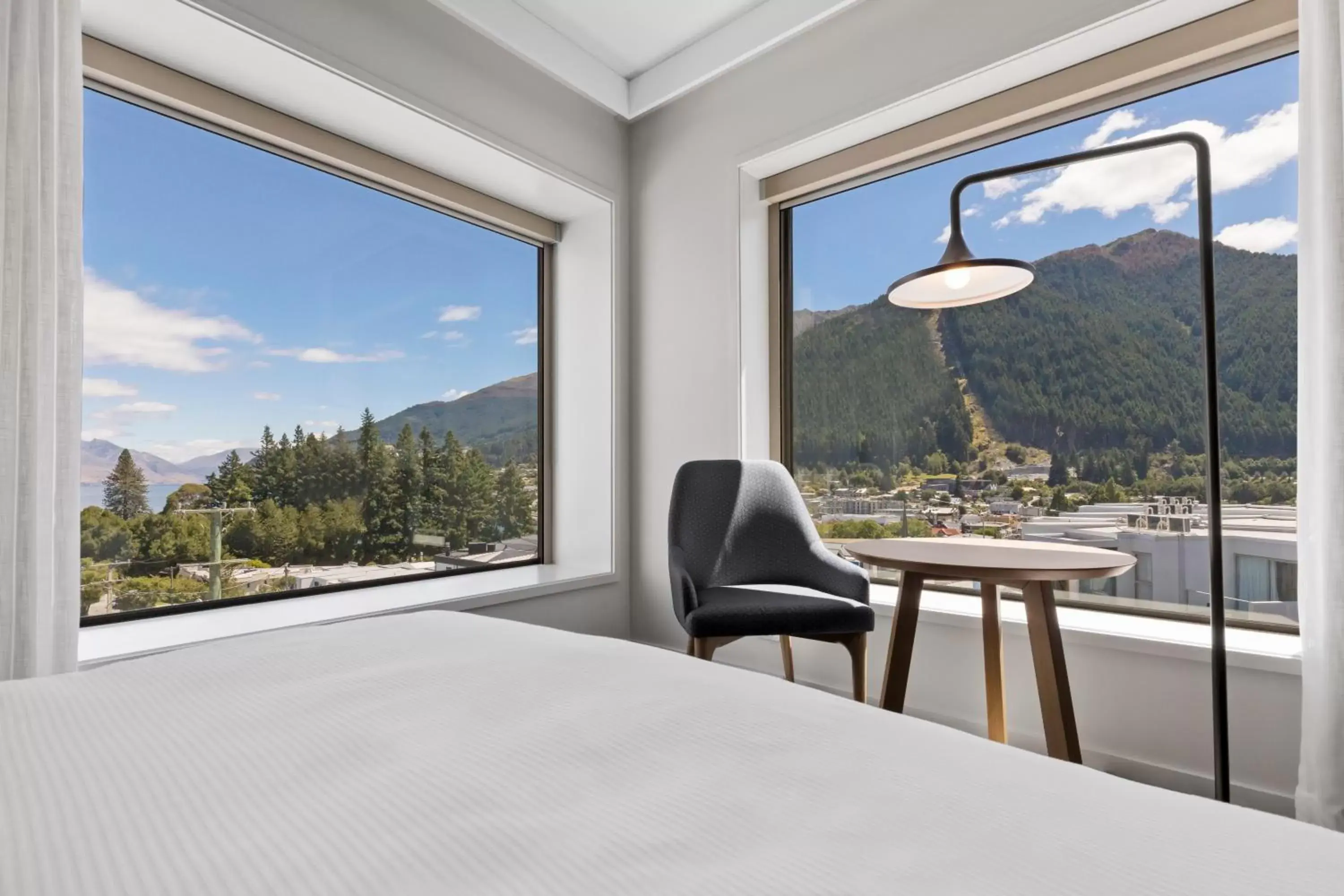 Lake view, Mountain View in Holiday Inn Express & Suites Queenstown, an IHG Hotel