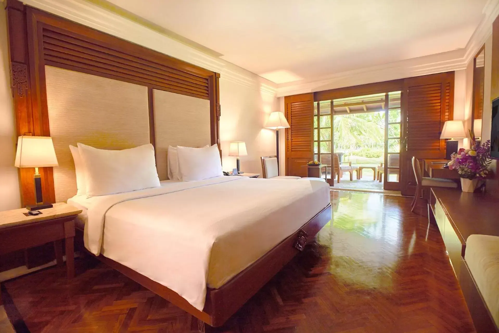 Bed in Nusa Dua Beach Hotel & Spa, Bali