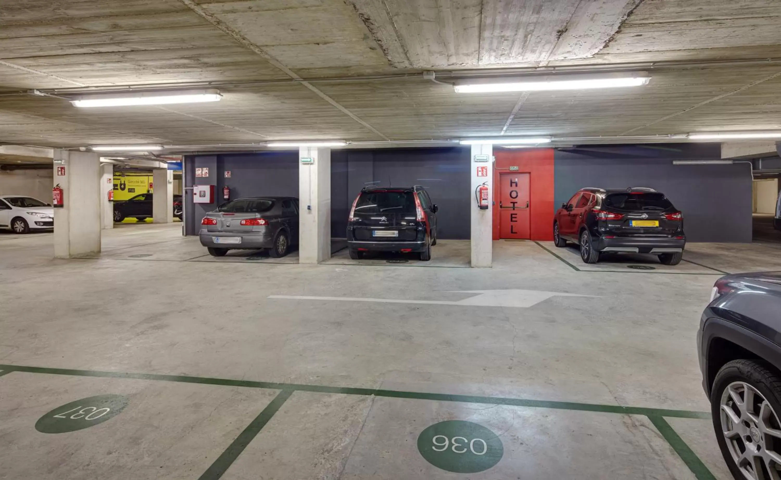 Parking in Sercotel Boulevard Vitoria-Gasteiz