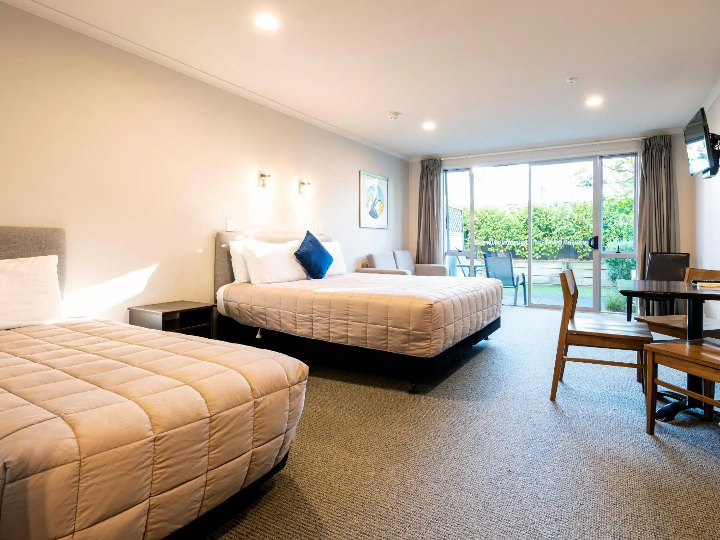 Bedroom in Lake Taupo Motor Inn