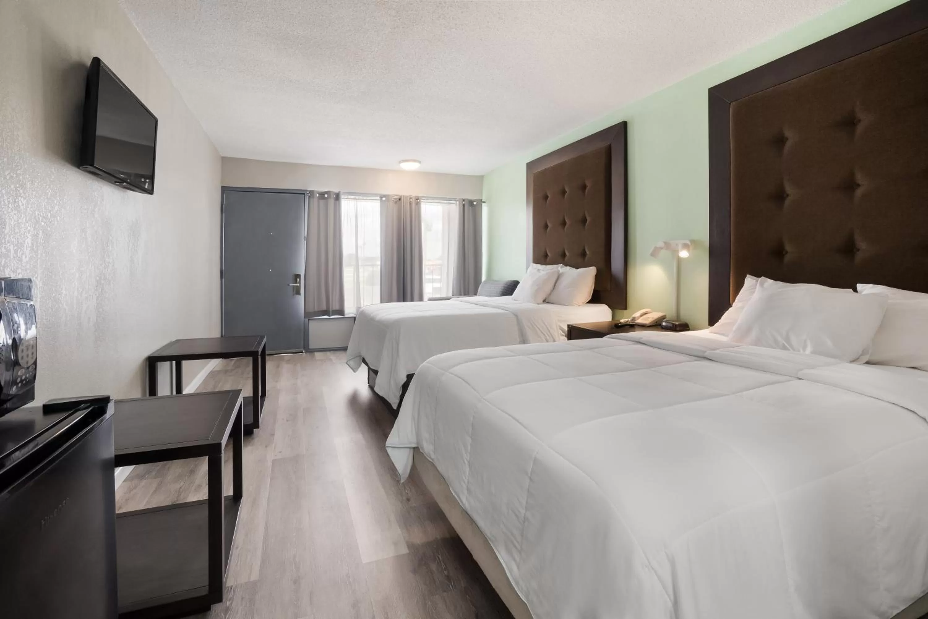 2 Double Beds Access Adjoin Suite Smoking in Americas Best Value Inn and Suites Blytheville by Sonesta