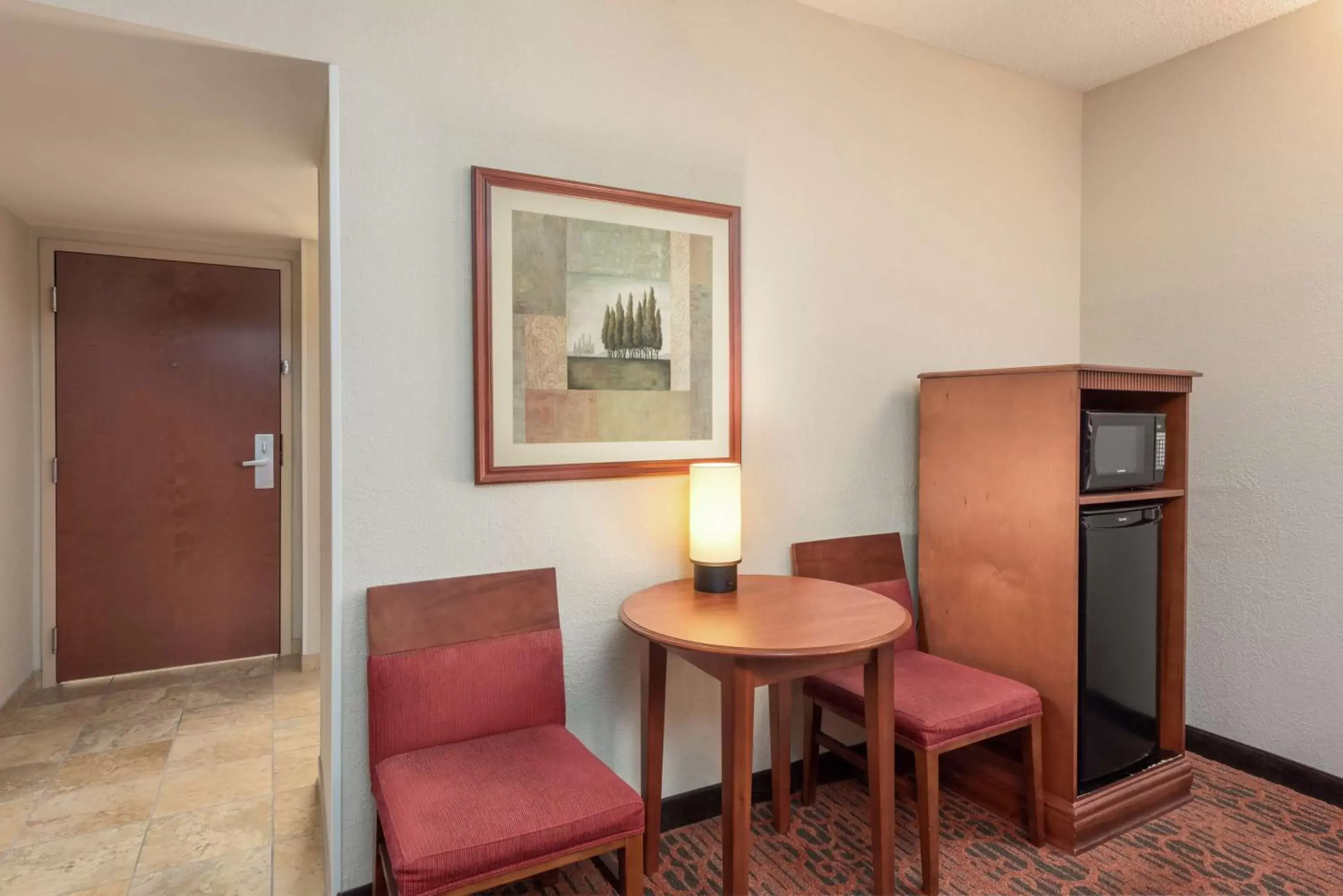 Living room, Seating Area in Hampton Inn Branson on the Strip